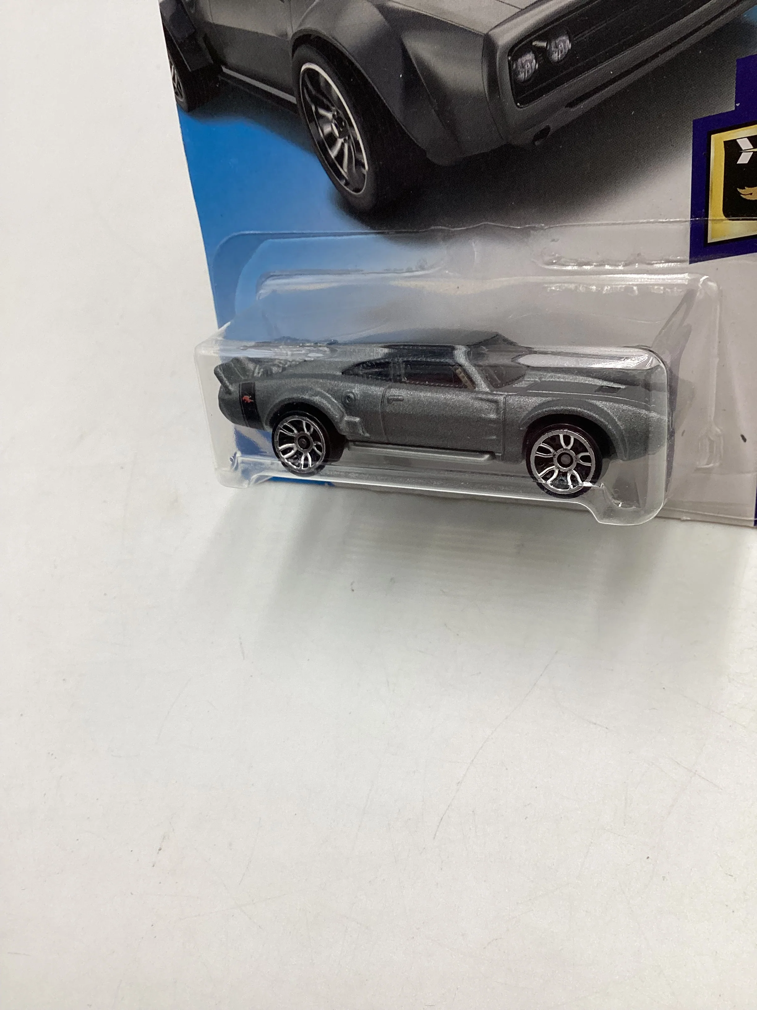 2018 HW Screen time Hot Wheels #79 Ice Charger Fate of the Furious 71A - Image 4