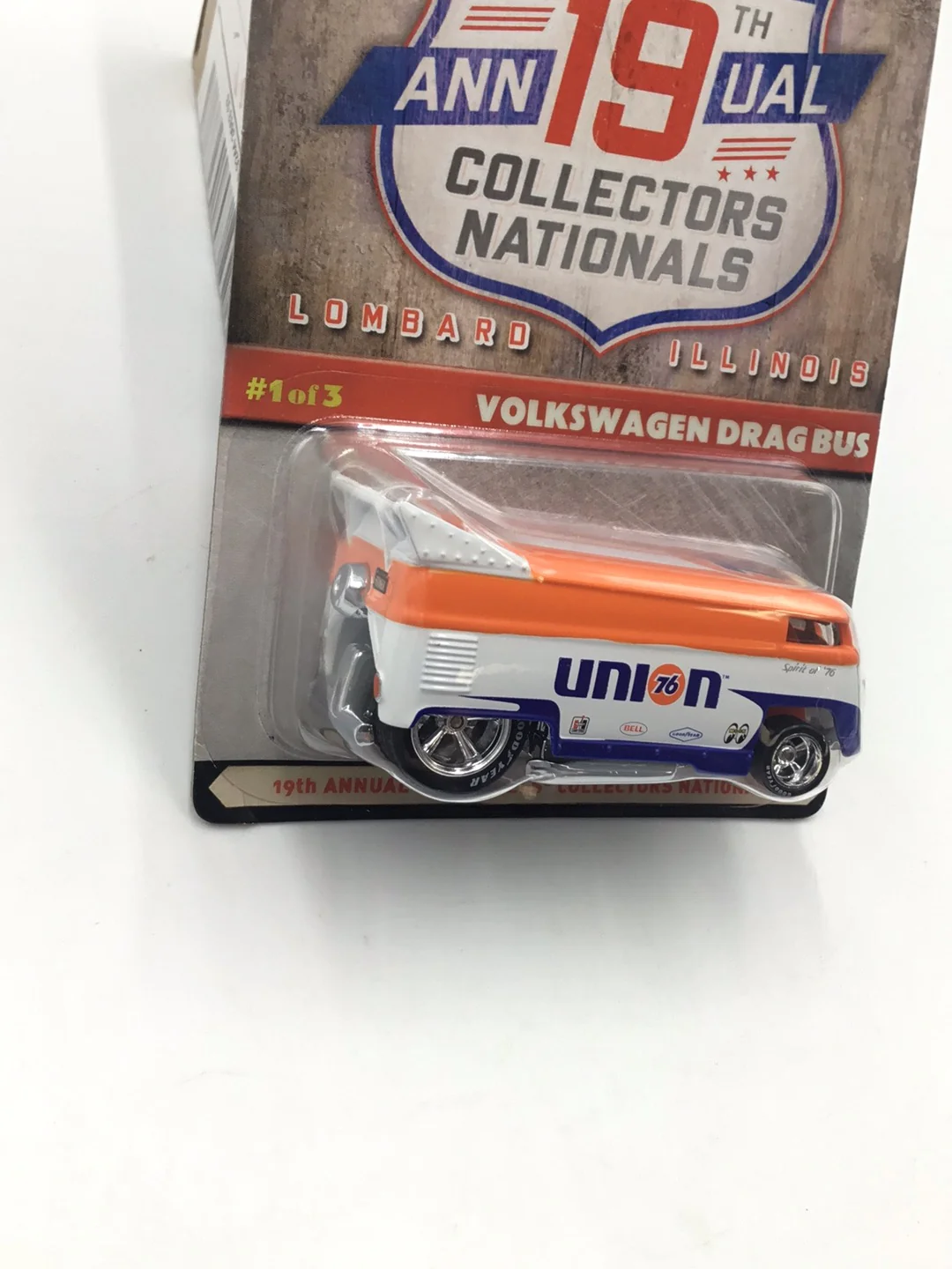 2019 hot wheels 19th annual collectors nationals Volkswagen Drag Bus Convention series 3297/5000 with Protector - Image 3