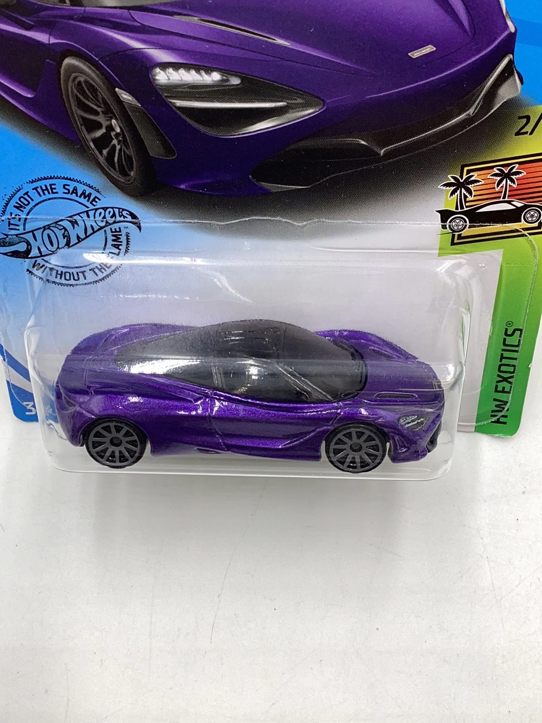 2019 Hot wheels #221 McLaren 720S purple 102i - Image 5