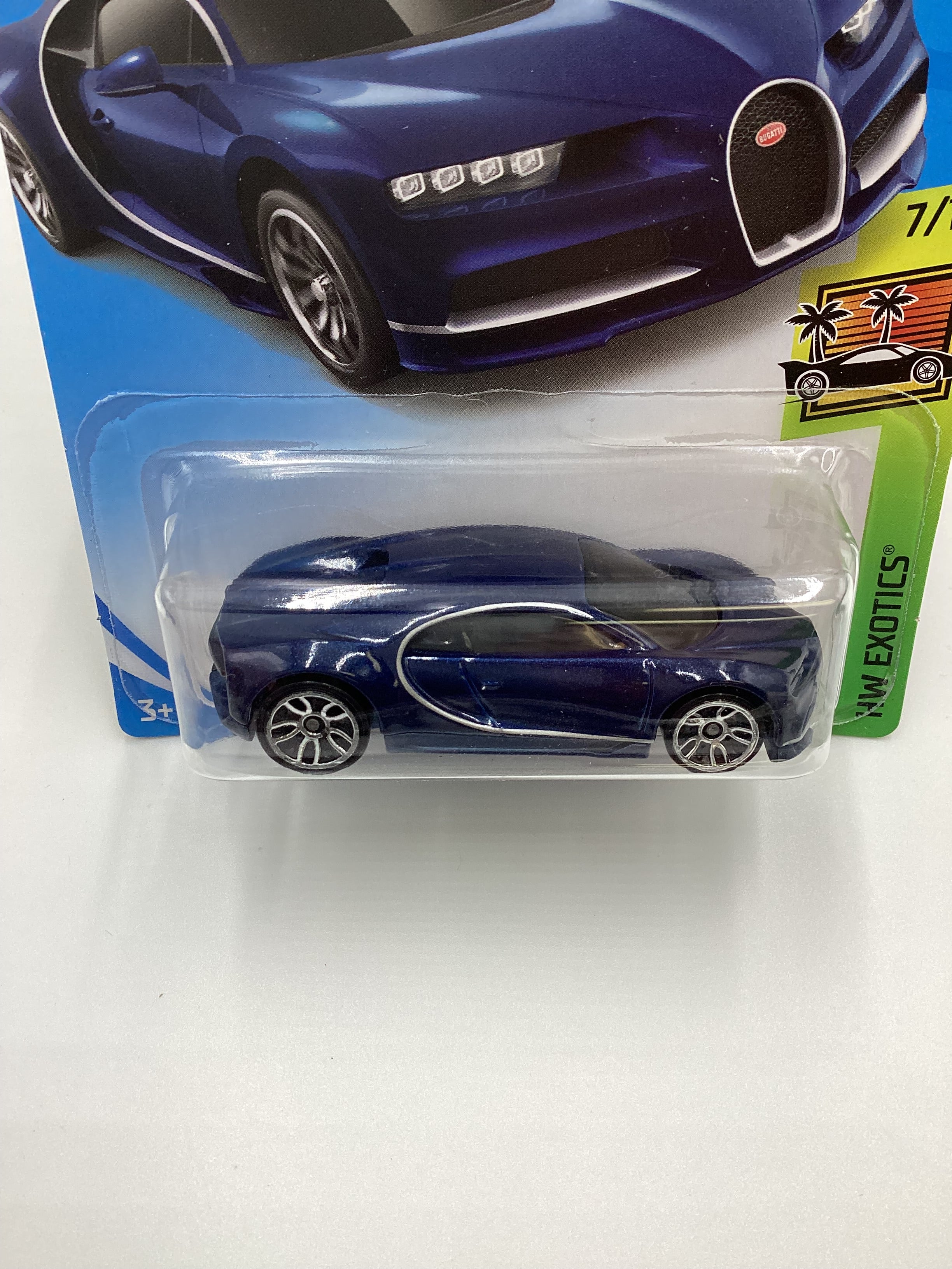 2019 Hot Wheels #236 16 Bugatti Chiron Blue Exclusive Month Card 104E - Image 3