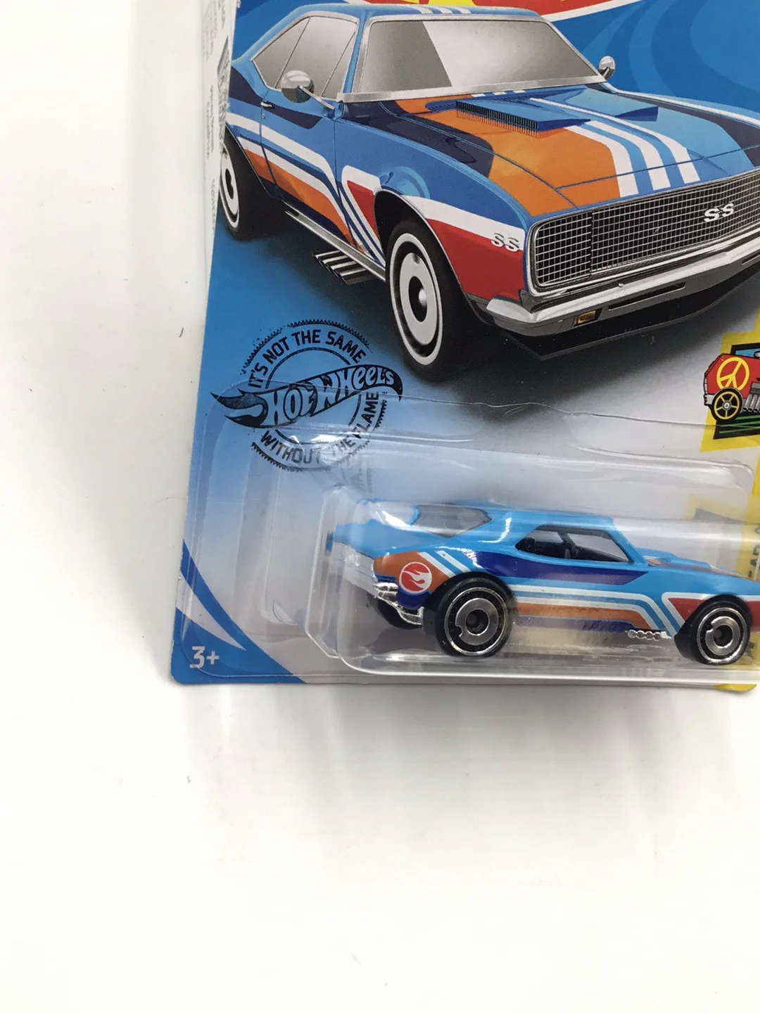 2019 Hot Wheels #248 67 Camaro Reg Treasure Hunt - Image 3
