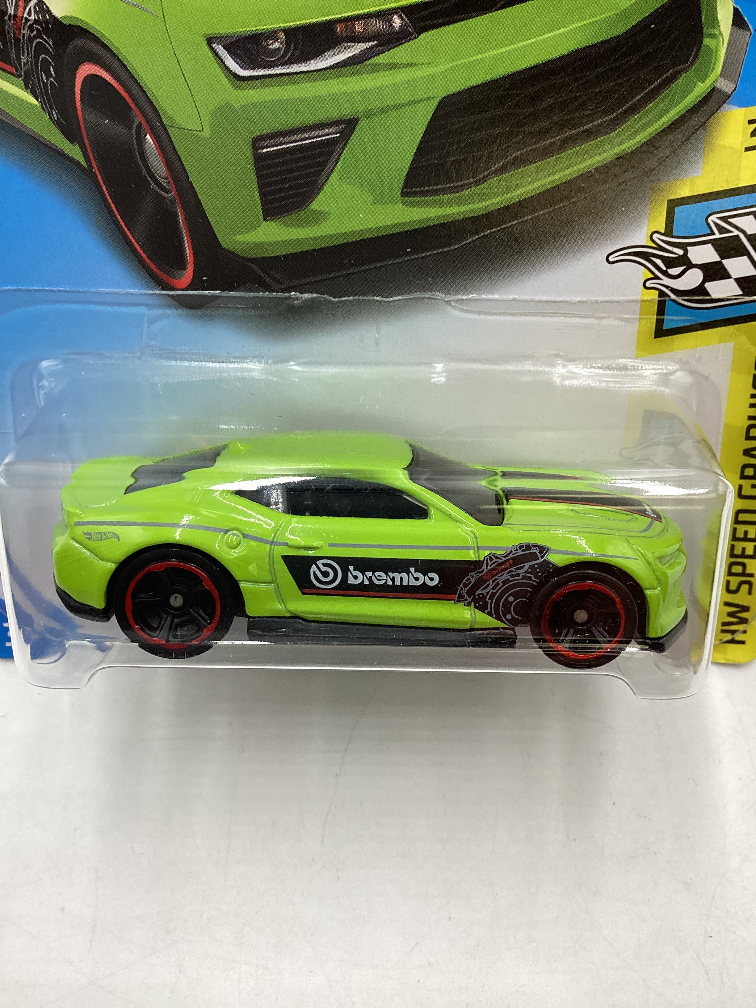 2019 Hot Wheels #26 Green 18 Camaro SS 7F - Image 3