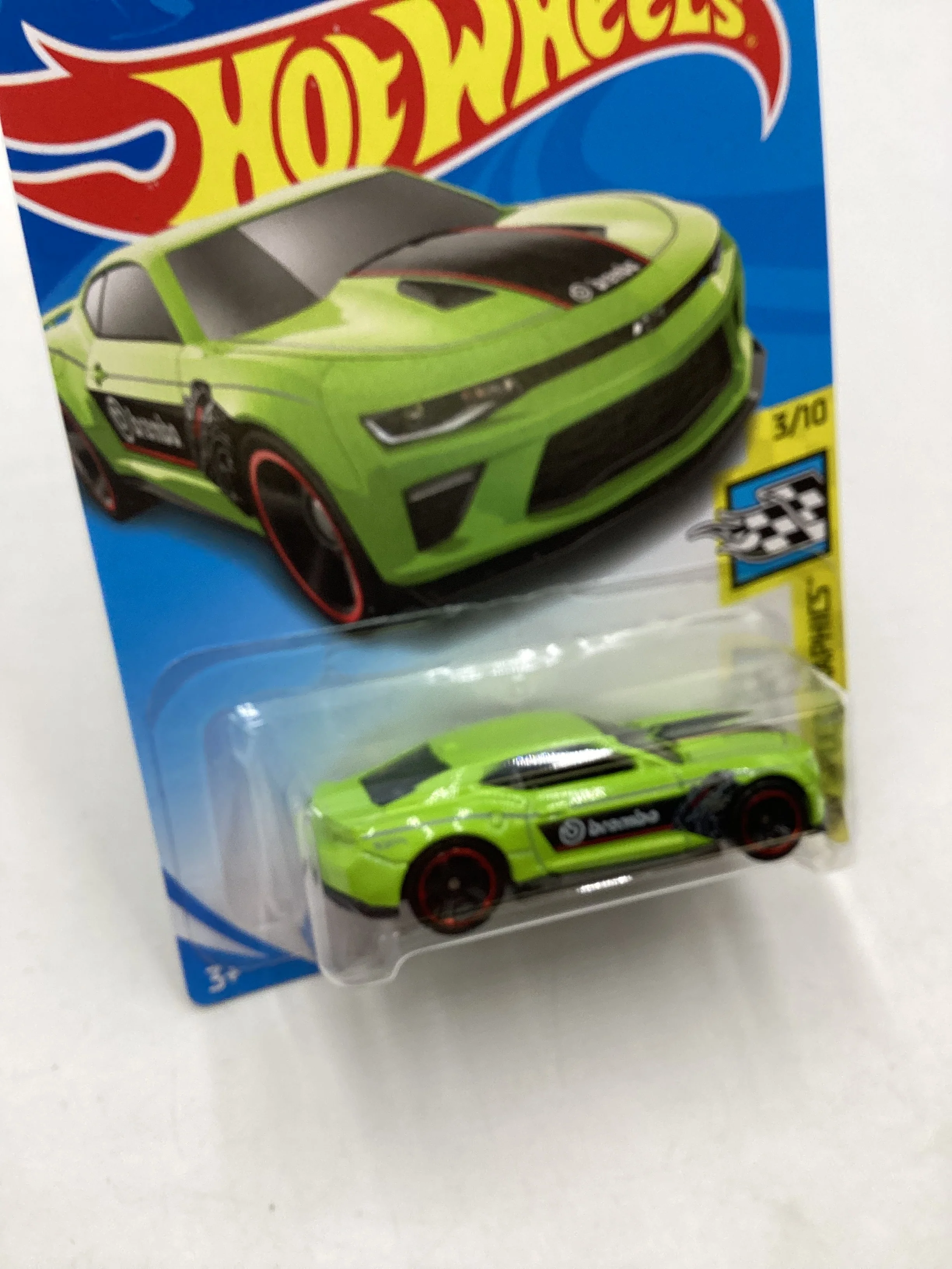 2019 Hot Wheels #26 Green 18 Camaro SS 7F - Image 5