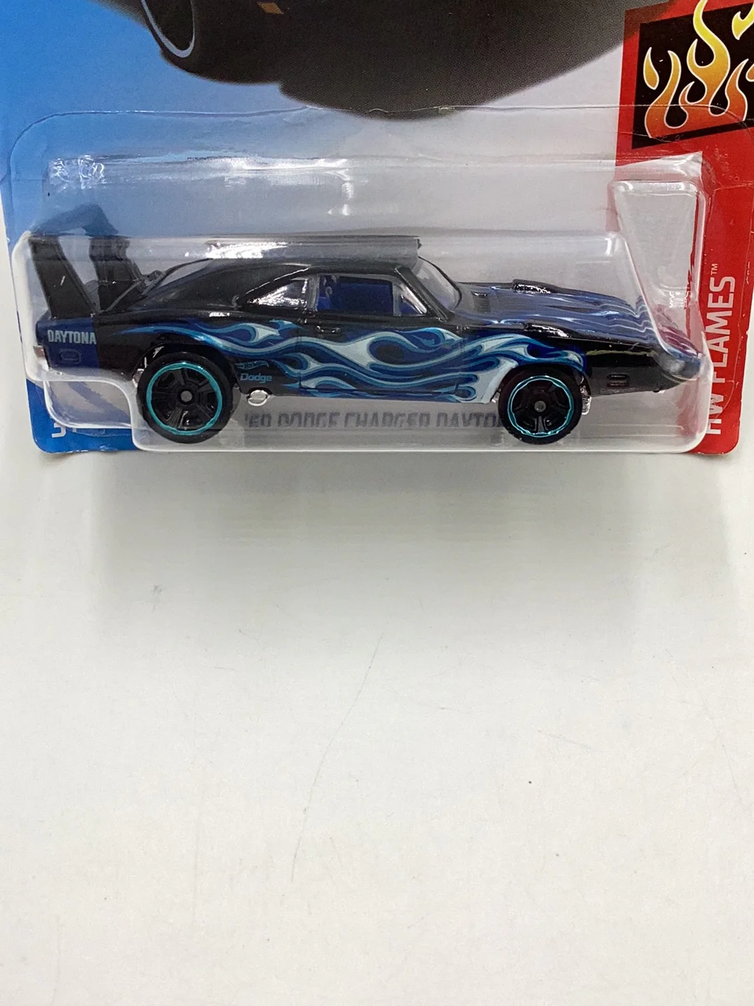 2019 Hot wheels #31 69 Dodge Charger Daytona 40B - Image 3