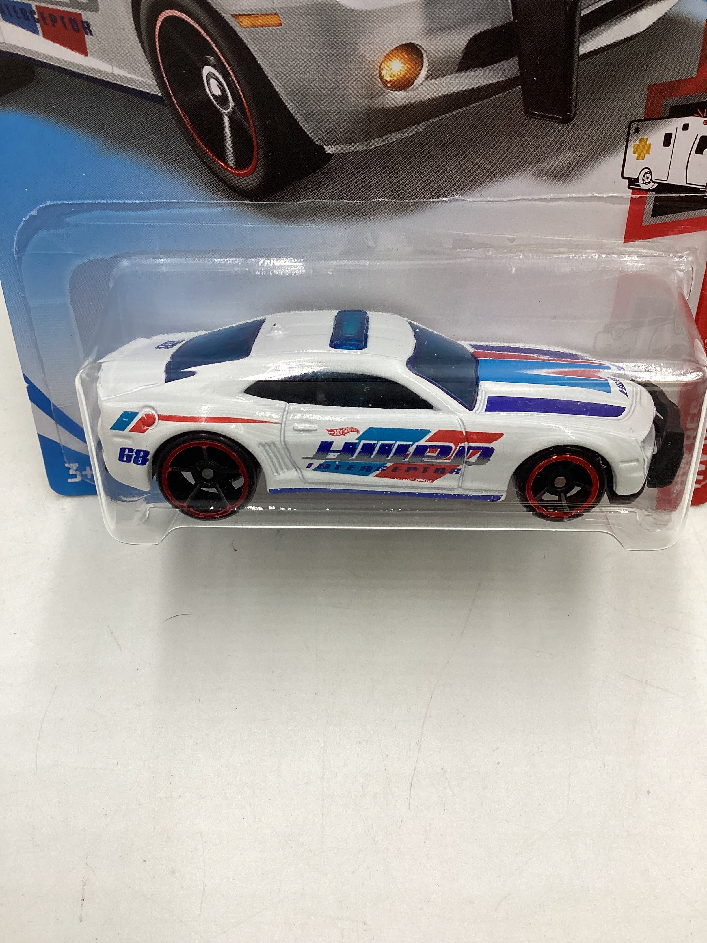 2019 Hot Wheels #99 10 Camaro SS white 2i - Image 4