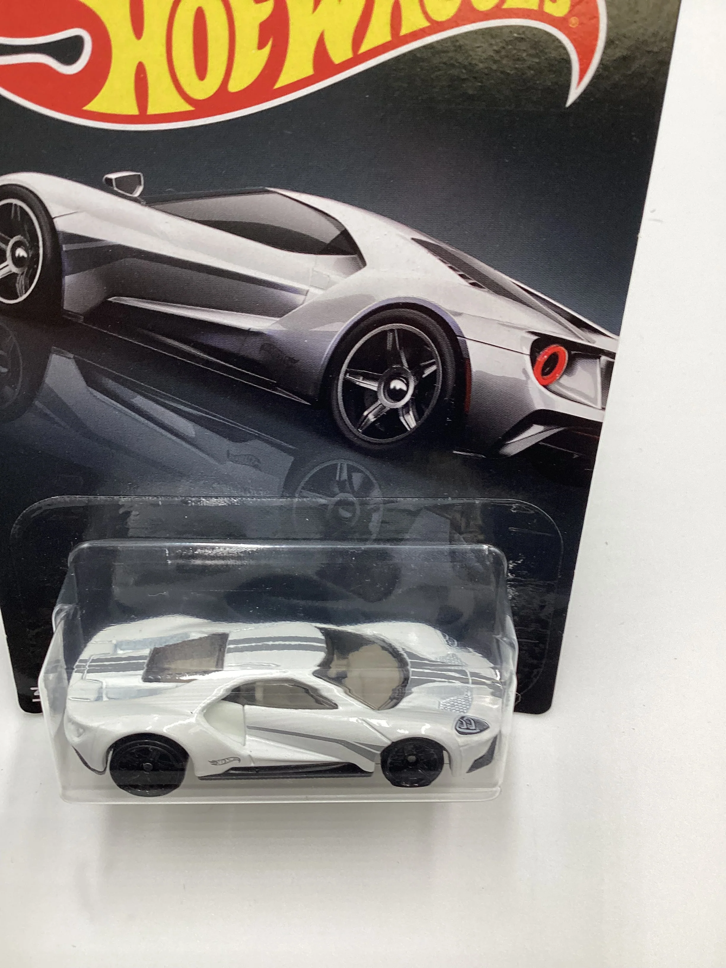 2019 Hot Wheels Exotics Series #2 17 Ford GT 154A - Image 6