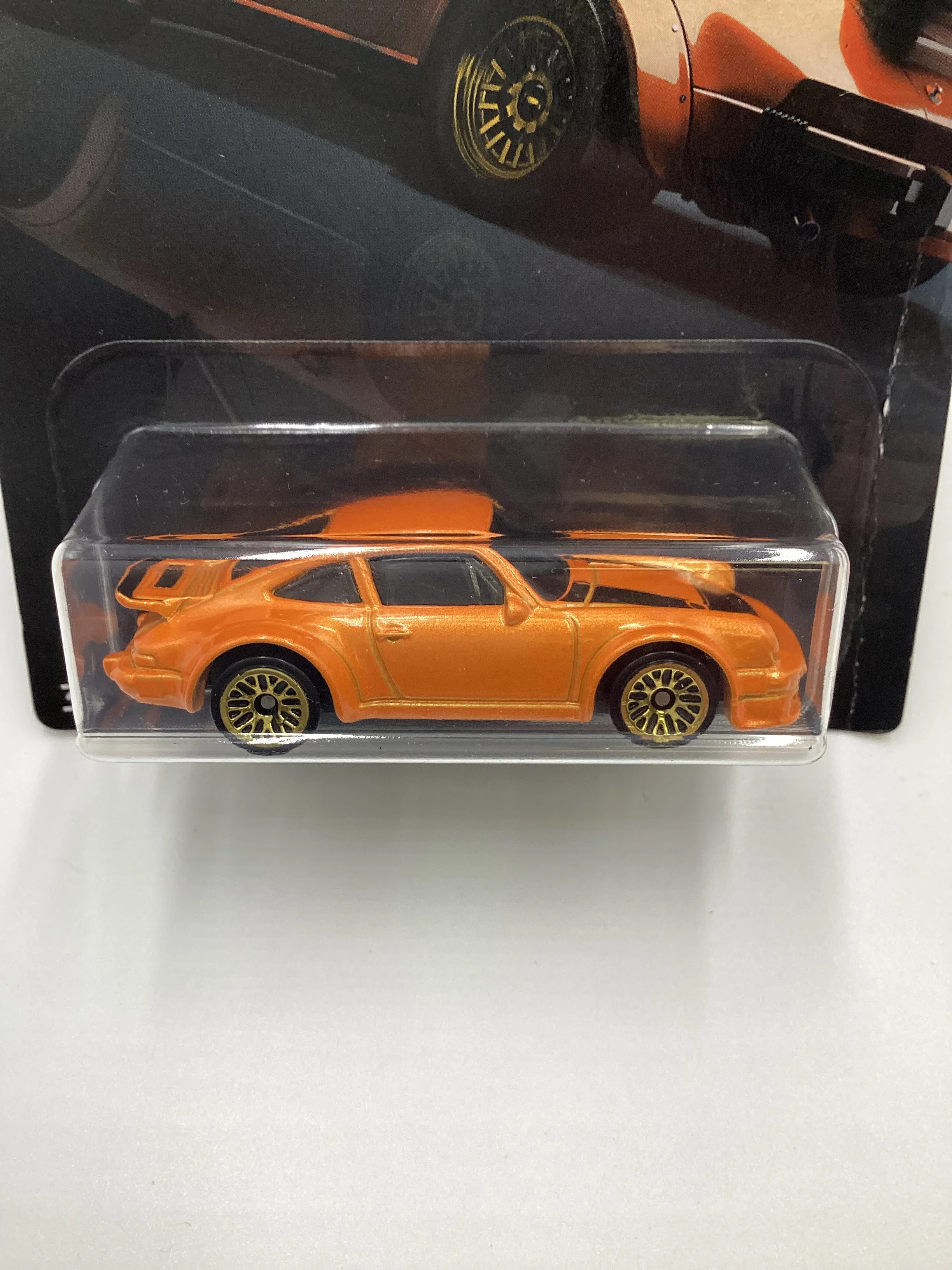 2019 Hot Wheels Exotics Series #5 Porsche 934 Turbo RSR *Bad Card* 156H - Image 3