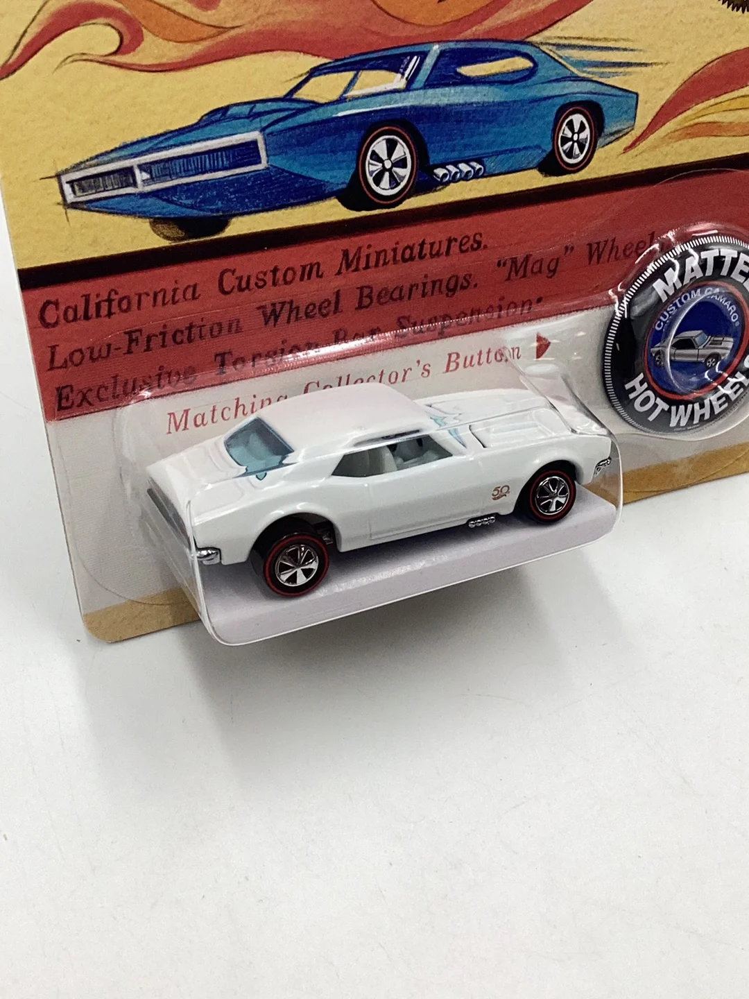 2019 Hot Wheels RLC Custom Camaro White EP 10397/12000 - Image 4