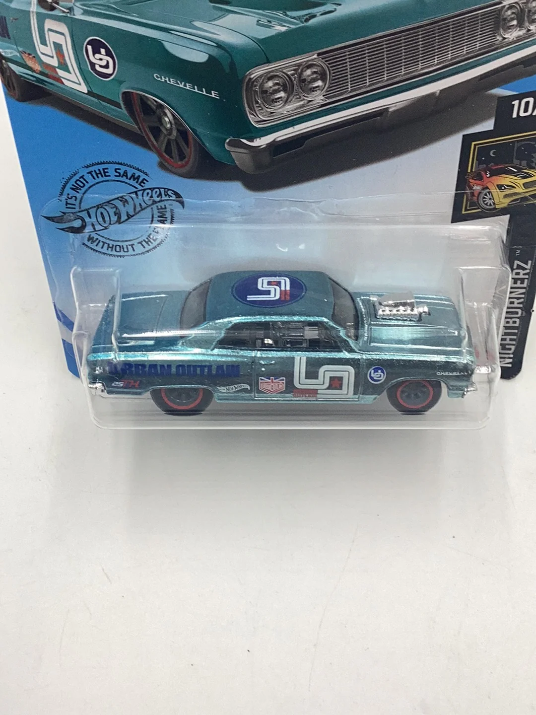 2019 hot wheels super treasure hunt #247 64 Chevy Chevelle SS W/Protector - Image 5
