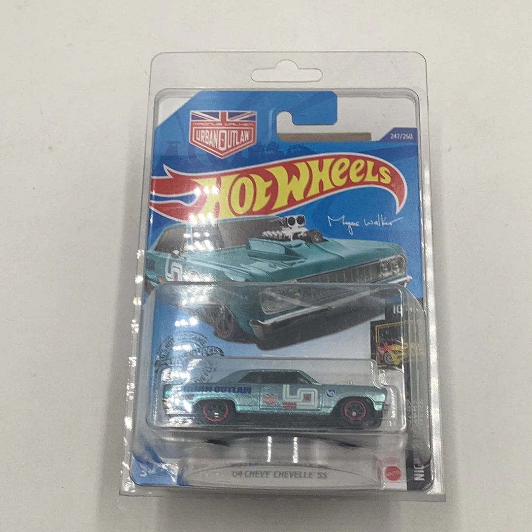 2019 hot wheels super treasure hunt #247 64 Chevy Chevelle SS W/Protector - Image 8
