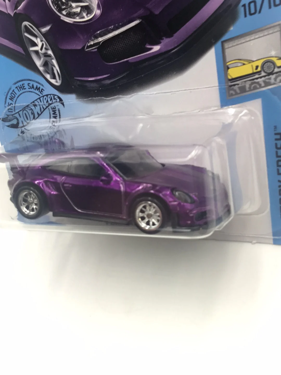 2019 hot wheels super treasure hunt Porsche 911 GT3 RS US Card W/ Protector VHTF - Image 4