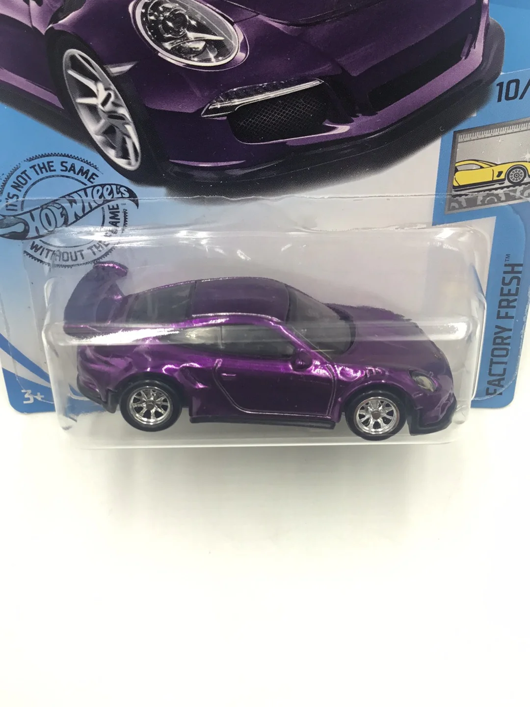 2019 hot wheels super treasure hunt Porsche 911 GT3 RS US Card W/ Protector VHTF - Image 5
