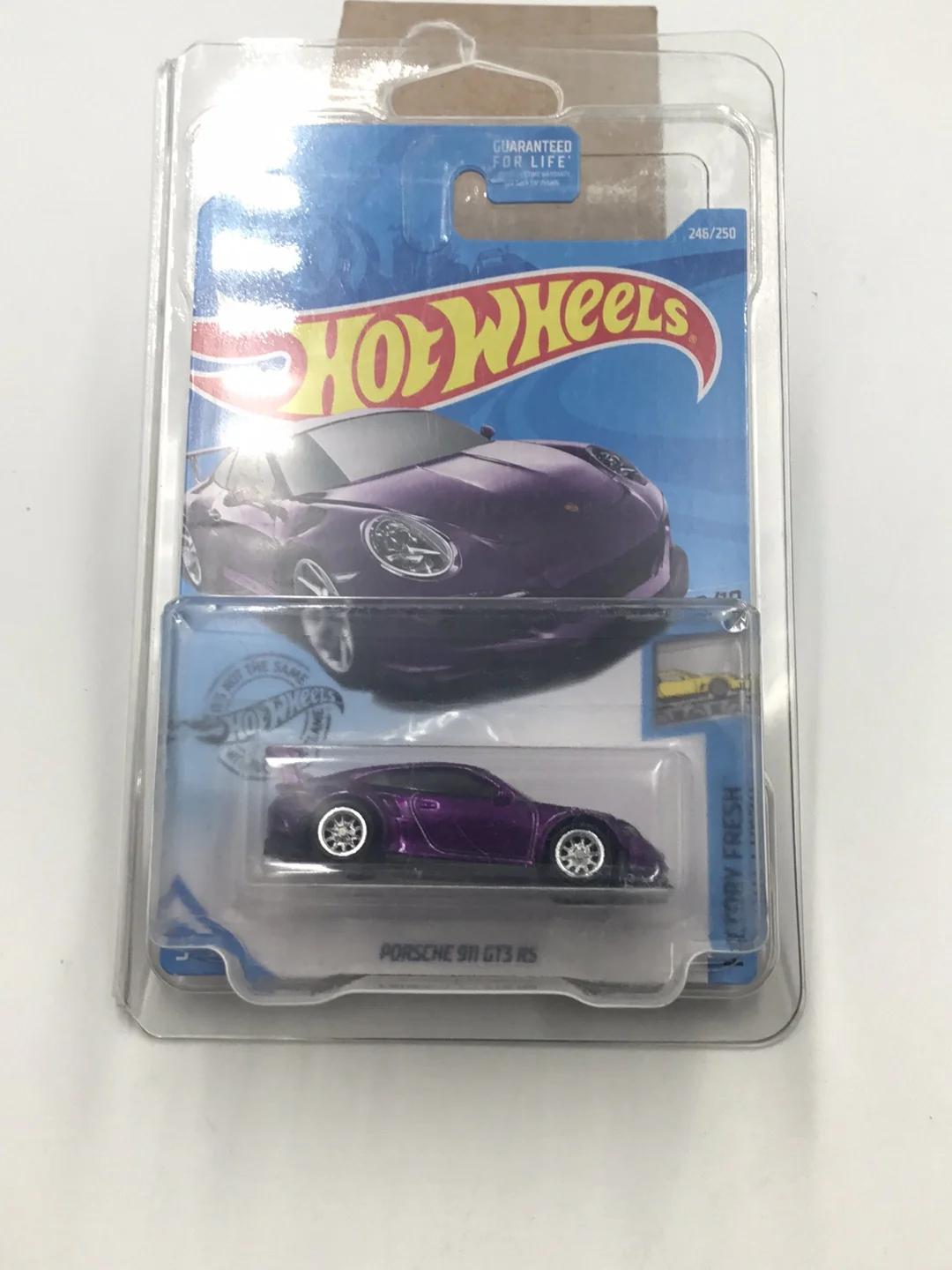 2019 hot wheels super treasure hunt Porsche 911 GT3 RS US Card W/ Protector VHTF - Image 7