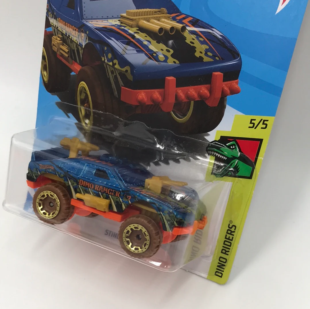 2019 HOT WHEELS TREASURE HUNT #40 Sting Rod 283E - Image 3