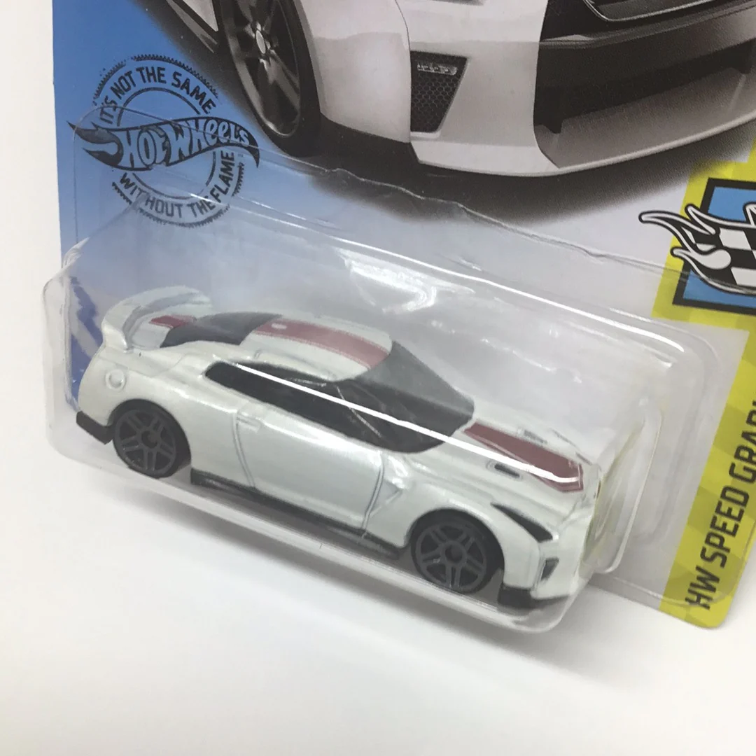 2020 hot wheels #137 17 Nissan GT-R R35 white 50 anniversary edition 78E - Image 2
