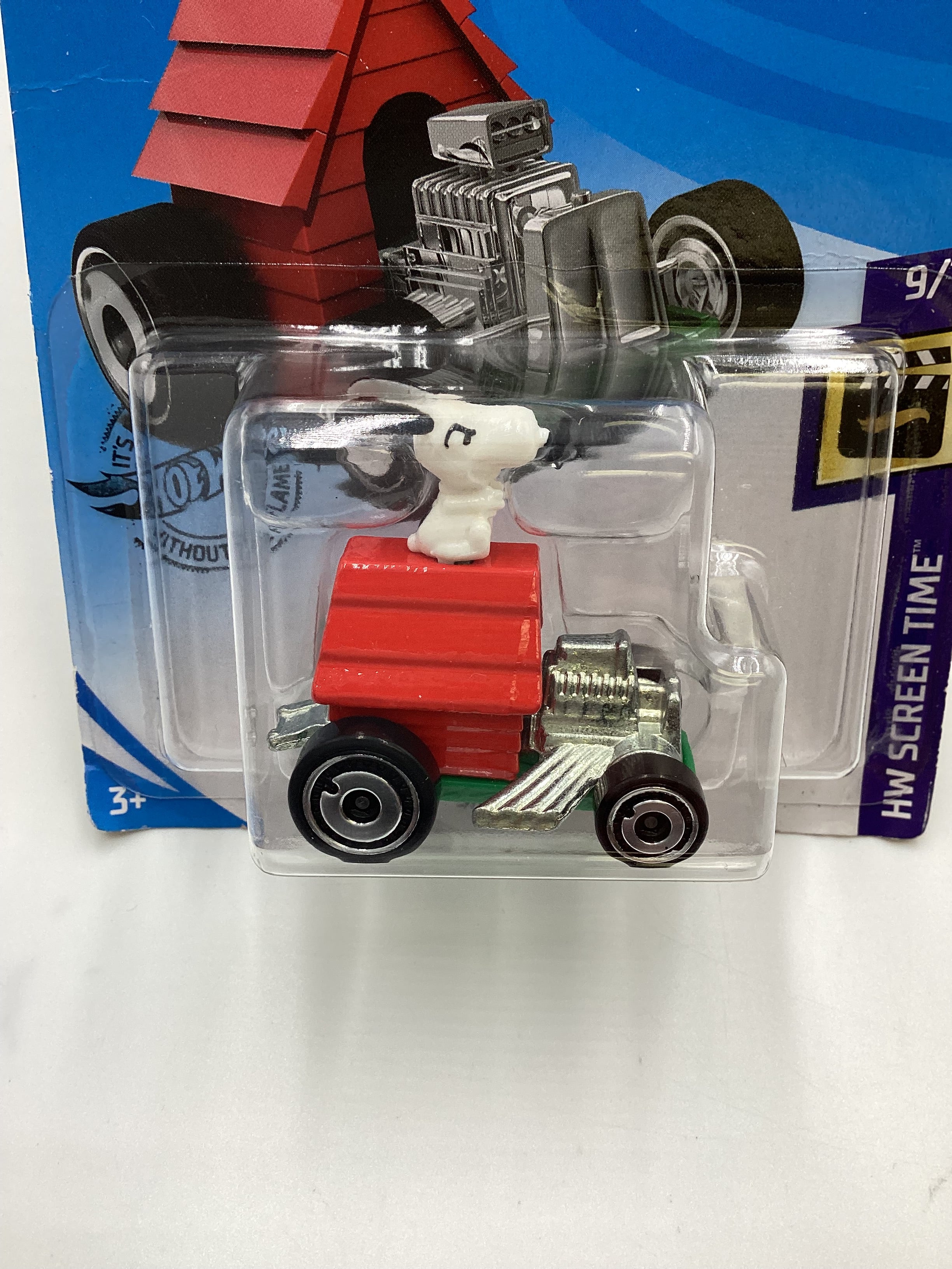2020 Hot Wheels #14 Snoopy Red 122B - Image 2