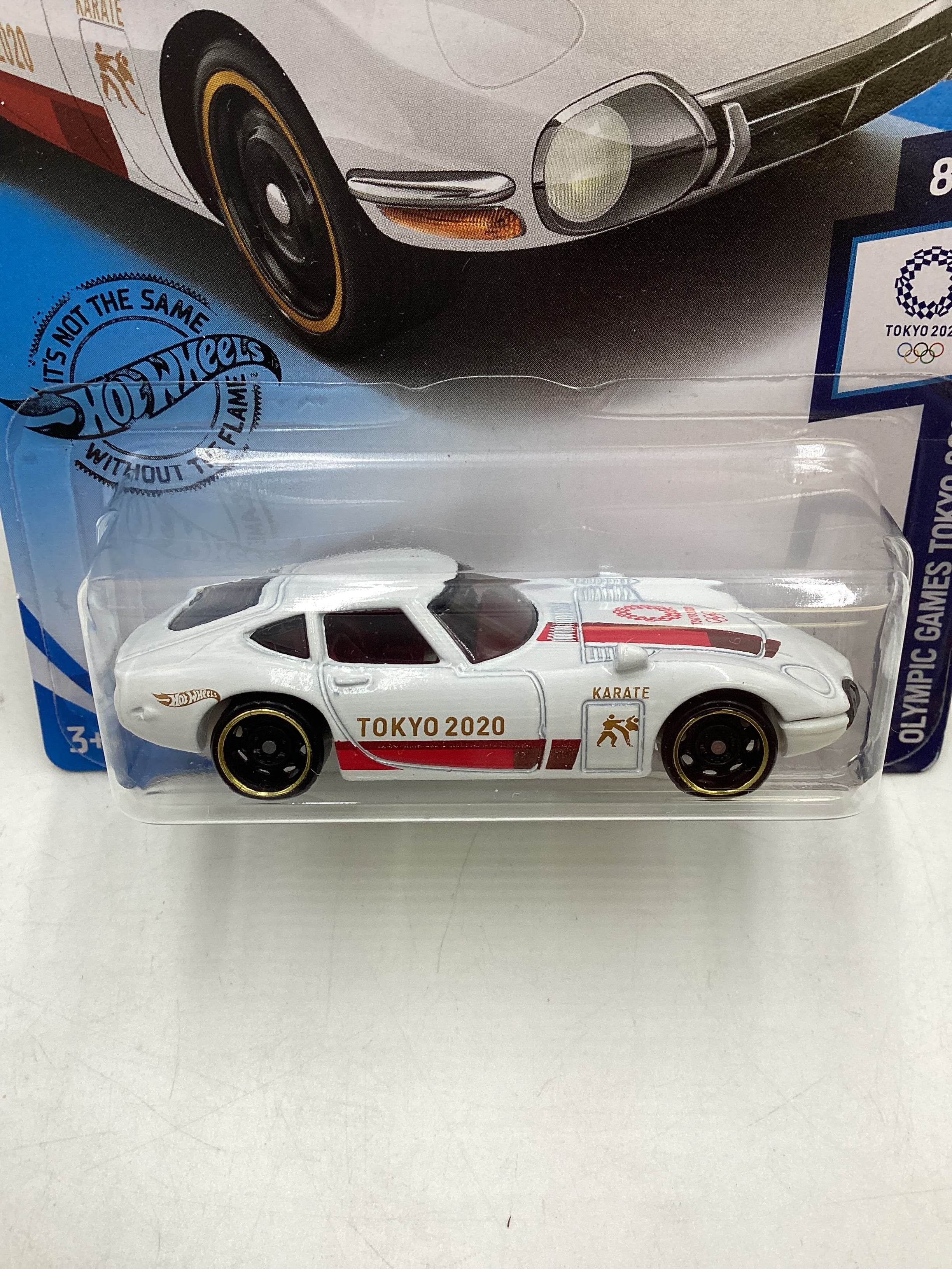 2020 Hot Wheels #184 White Toyota 2000 GT 95E - Image 3
