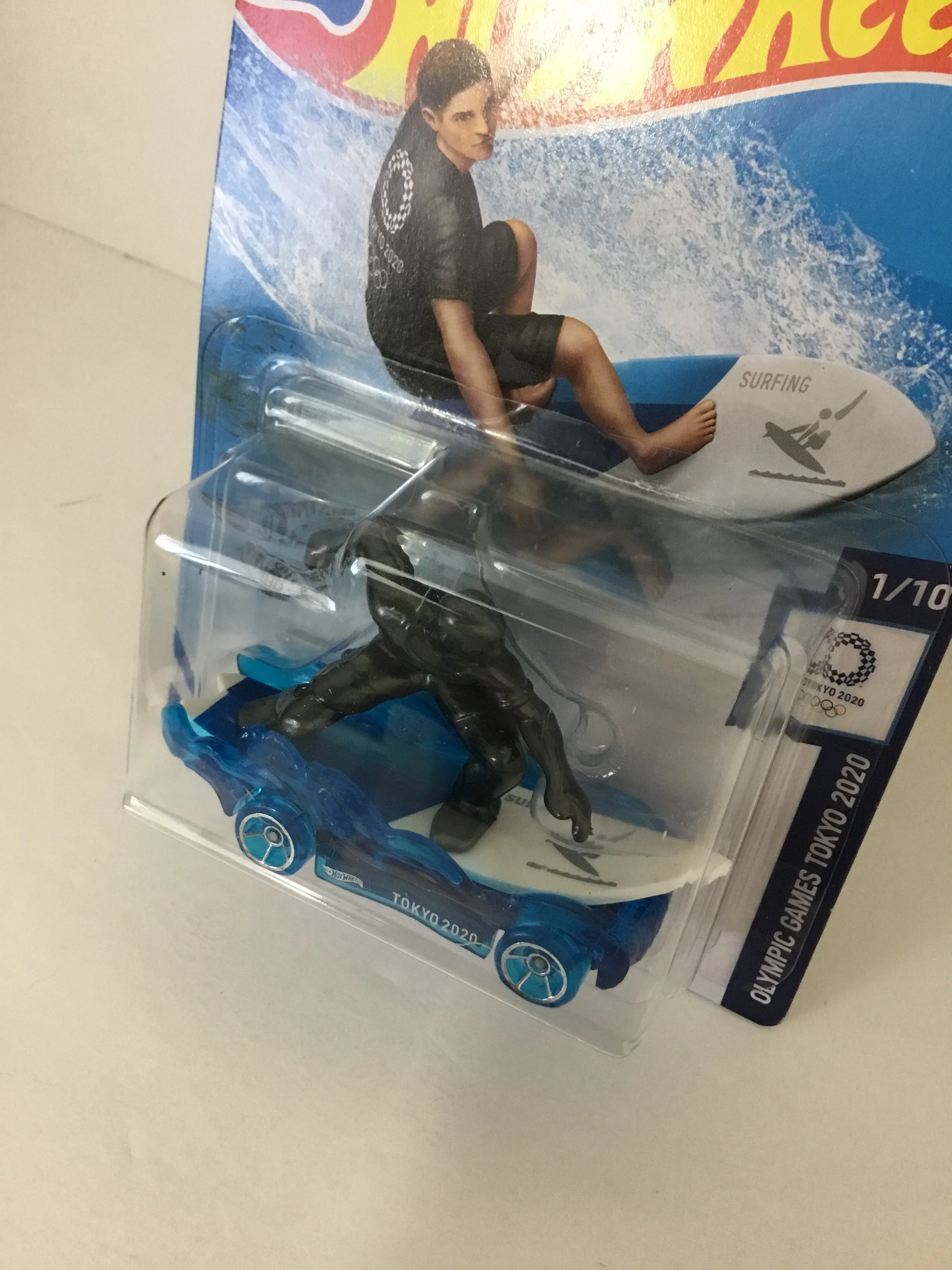 2020 hot wheels  #216 Surfs up Tokyo 2020 LL1 - Image 2