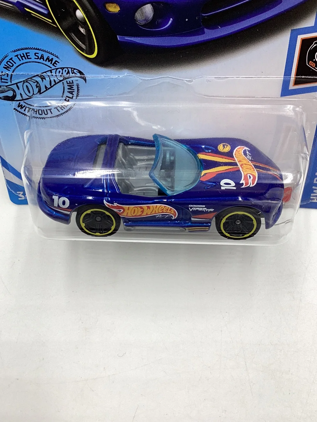 2020 HOT WHEELS treasure hunt #245 Dodge Viper RT/10 international card 63D - Image 6