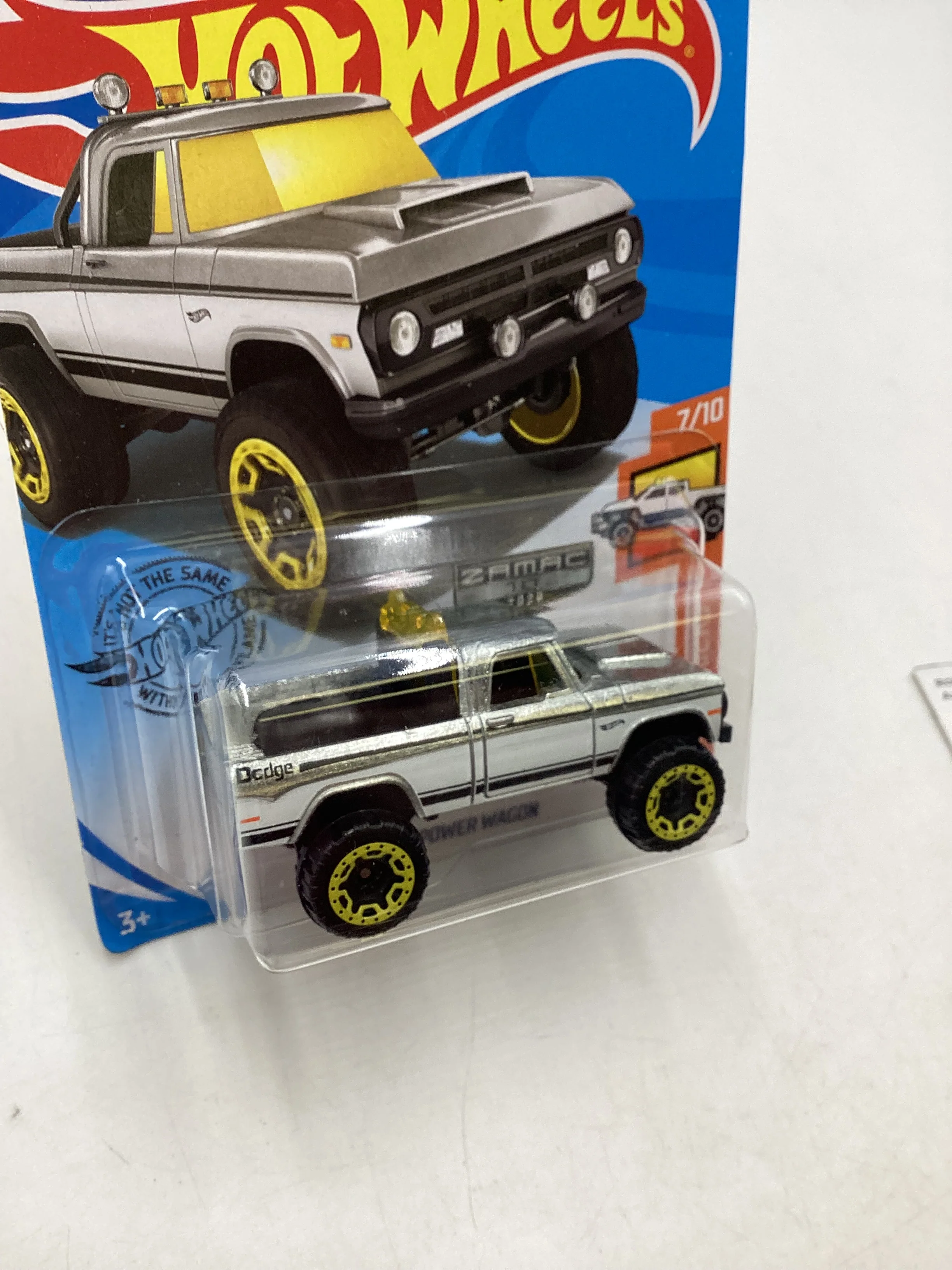 2020 Hot wheels Zamac 010 70 Dodge Power Wagon #152 144F - Image 5