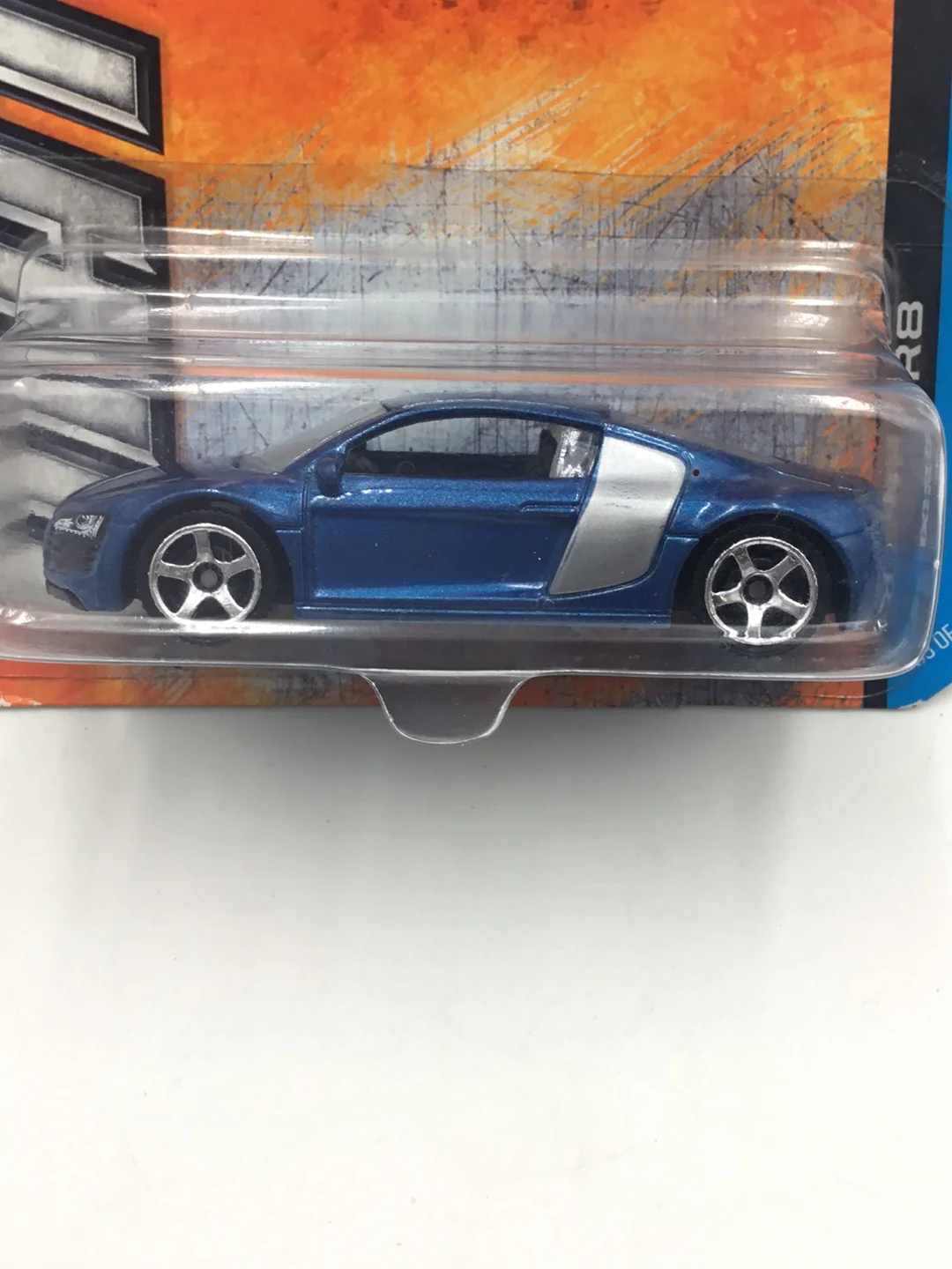 2020 matchbox #29 Audi R8 CC8 - Image 2