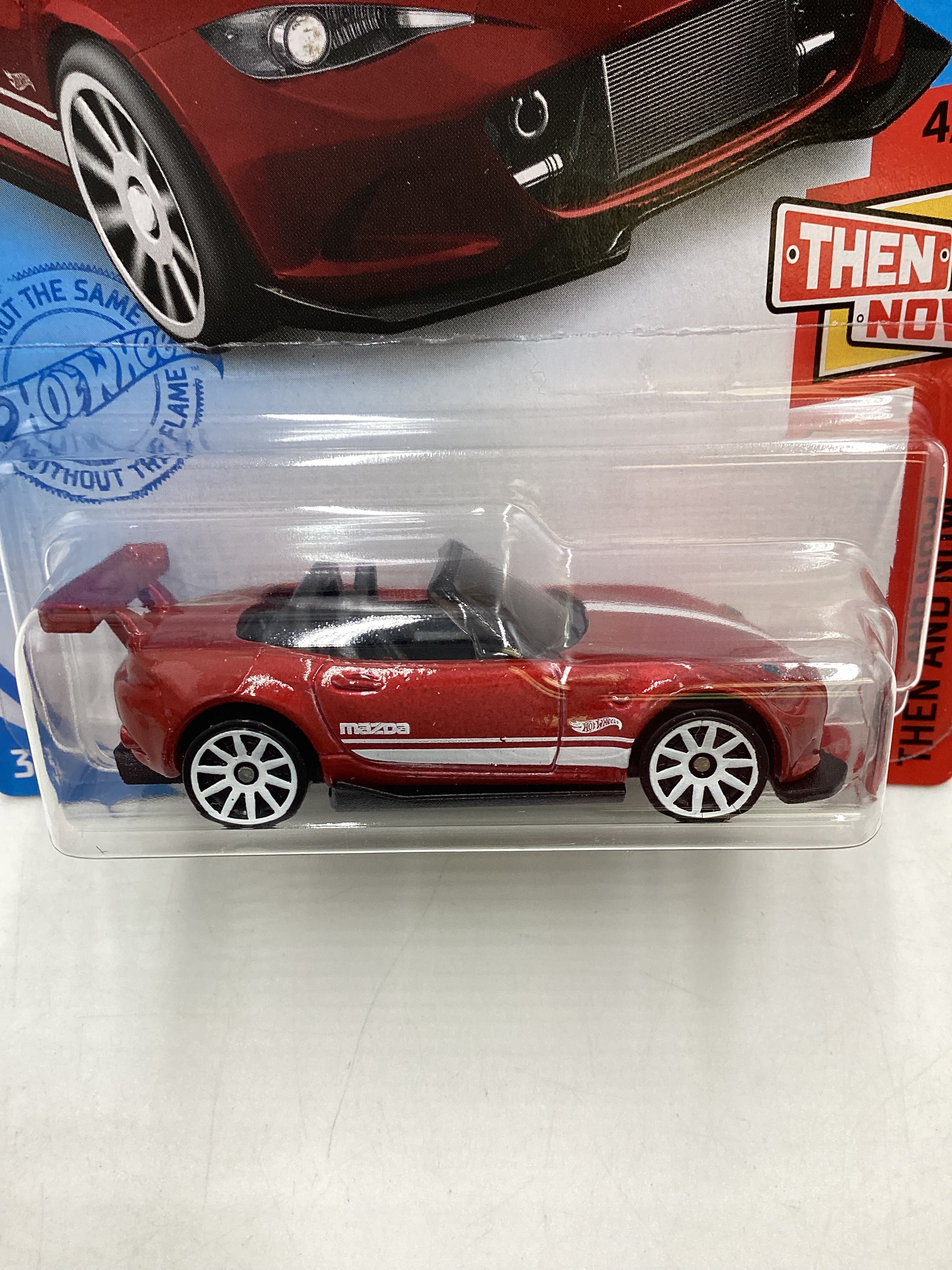 2021 Hot Wheels #129 15 Mazda MX-5 Miata Red 86A - Image 2
