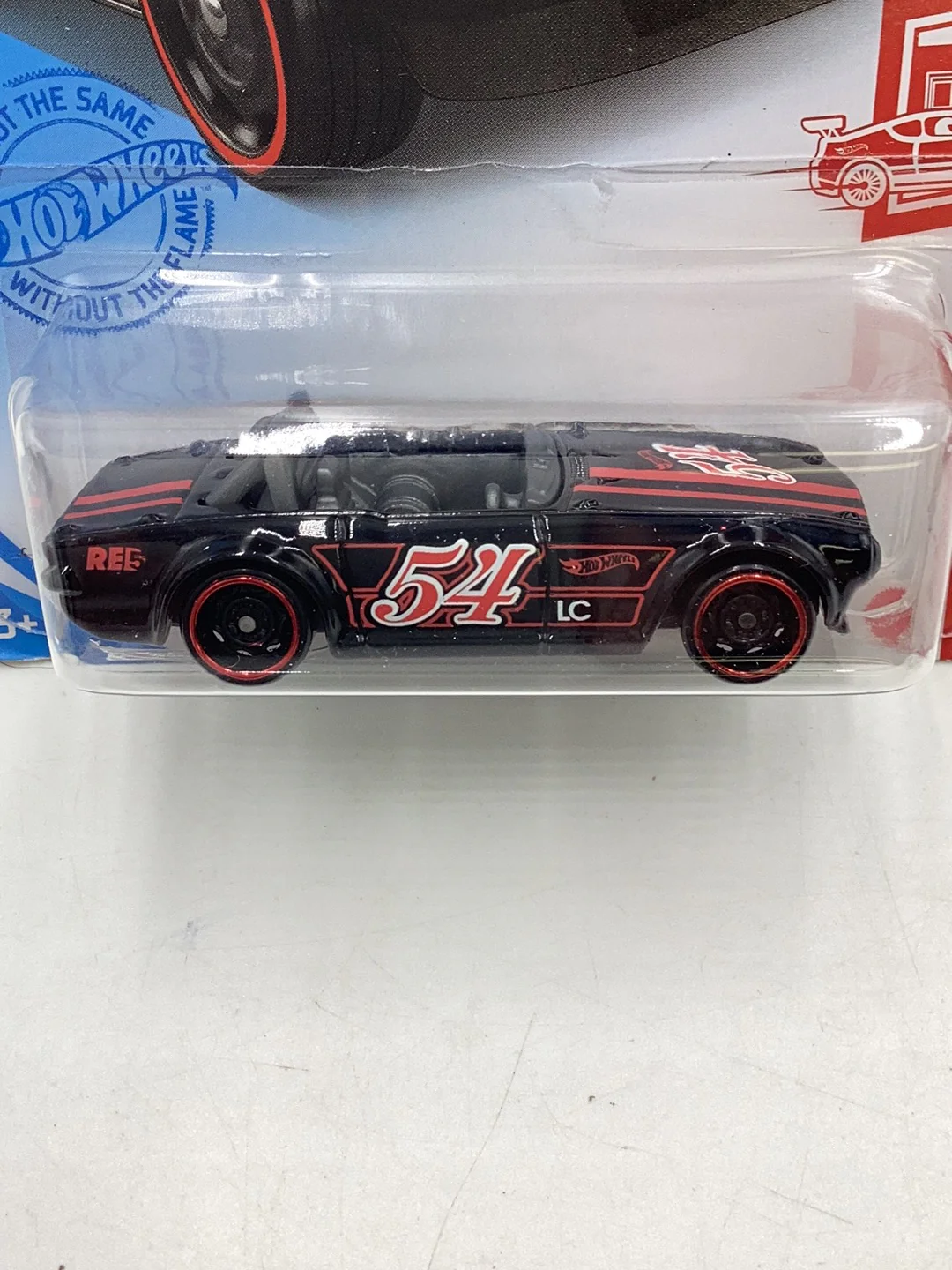 2021 Hot wheels #9 Triumph TR6 Red Edition 144B - Image 3