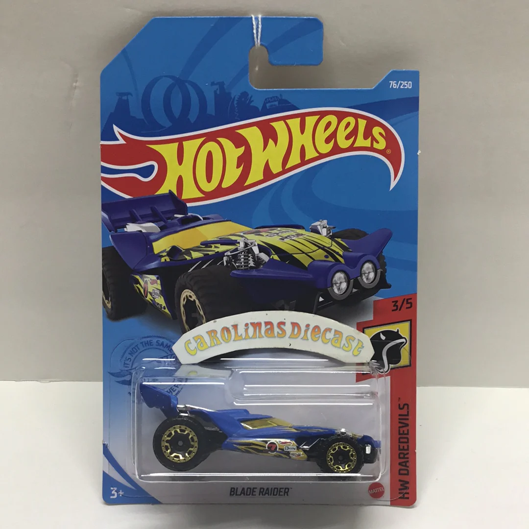 2021 hot wheels case #76 Blade Raider blue RR9