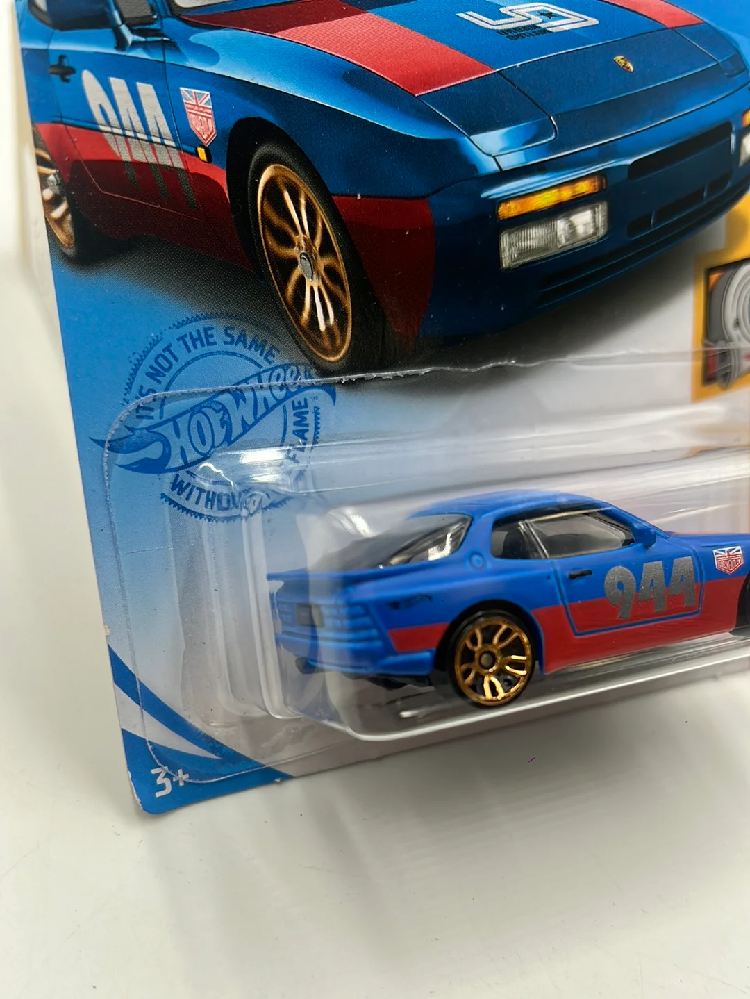 2021 hot wheels  #45 89 Porsche  944 Turbo 98F - Image 4