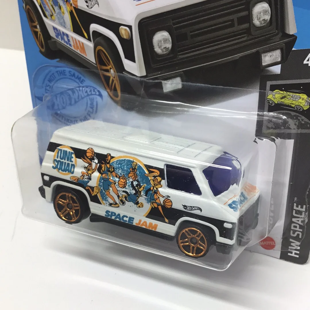 2021 hot wheels #198 70s van Space Jam 43A - Image 2