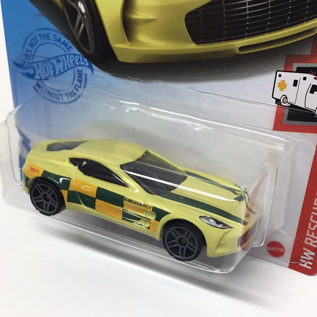 2021 hot wheels M case #215 Aston Martin one-77 106D - Image 2