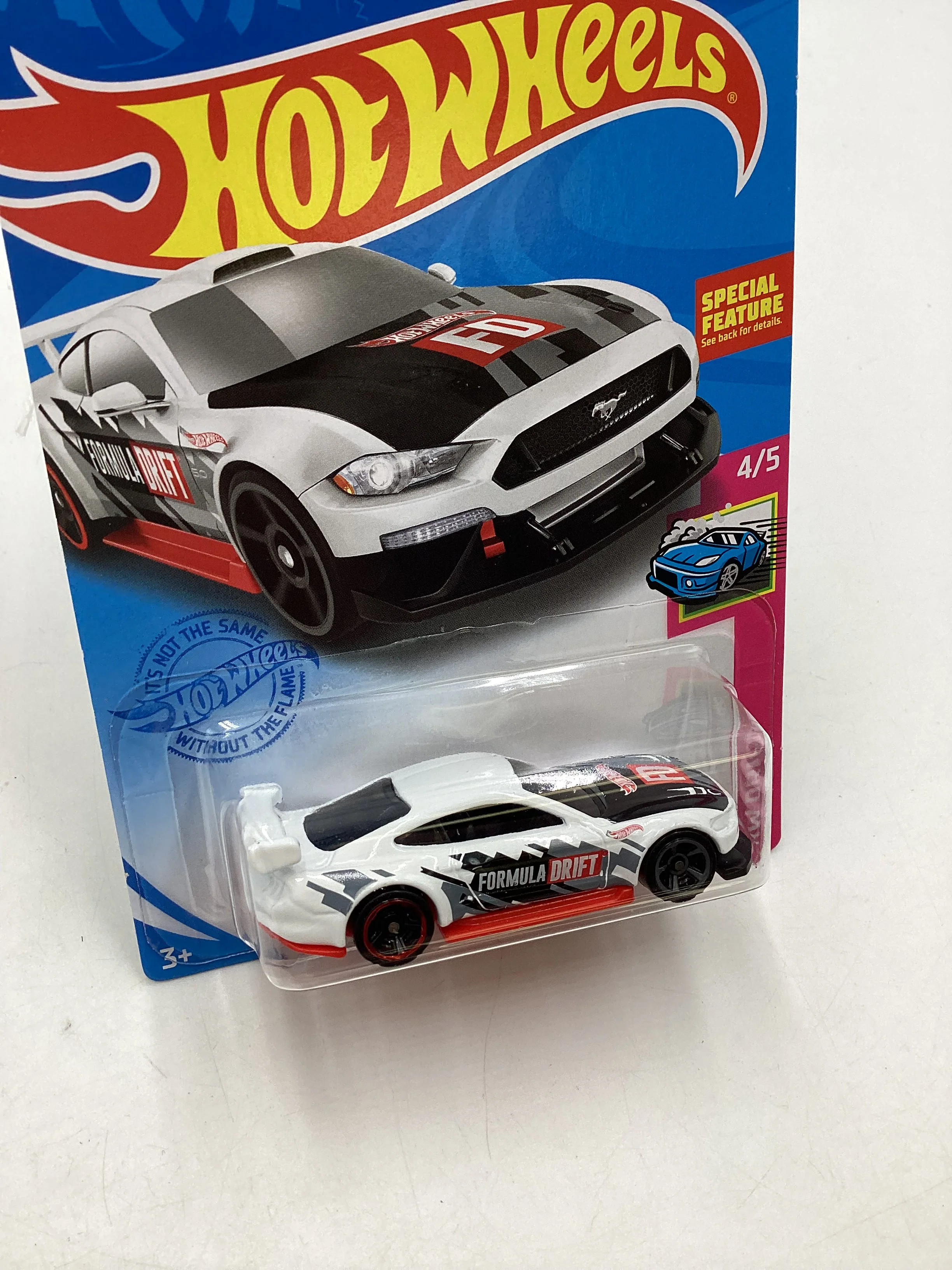 2021 Hot Wheels #127 Custom 18 Ford Mustang GT White Kroger exclusive 236C - Image 5