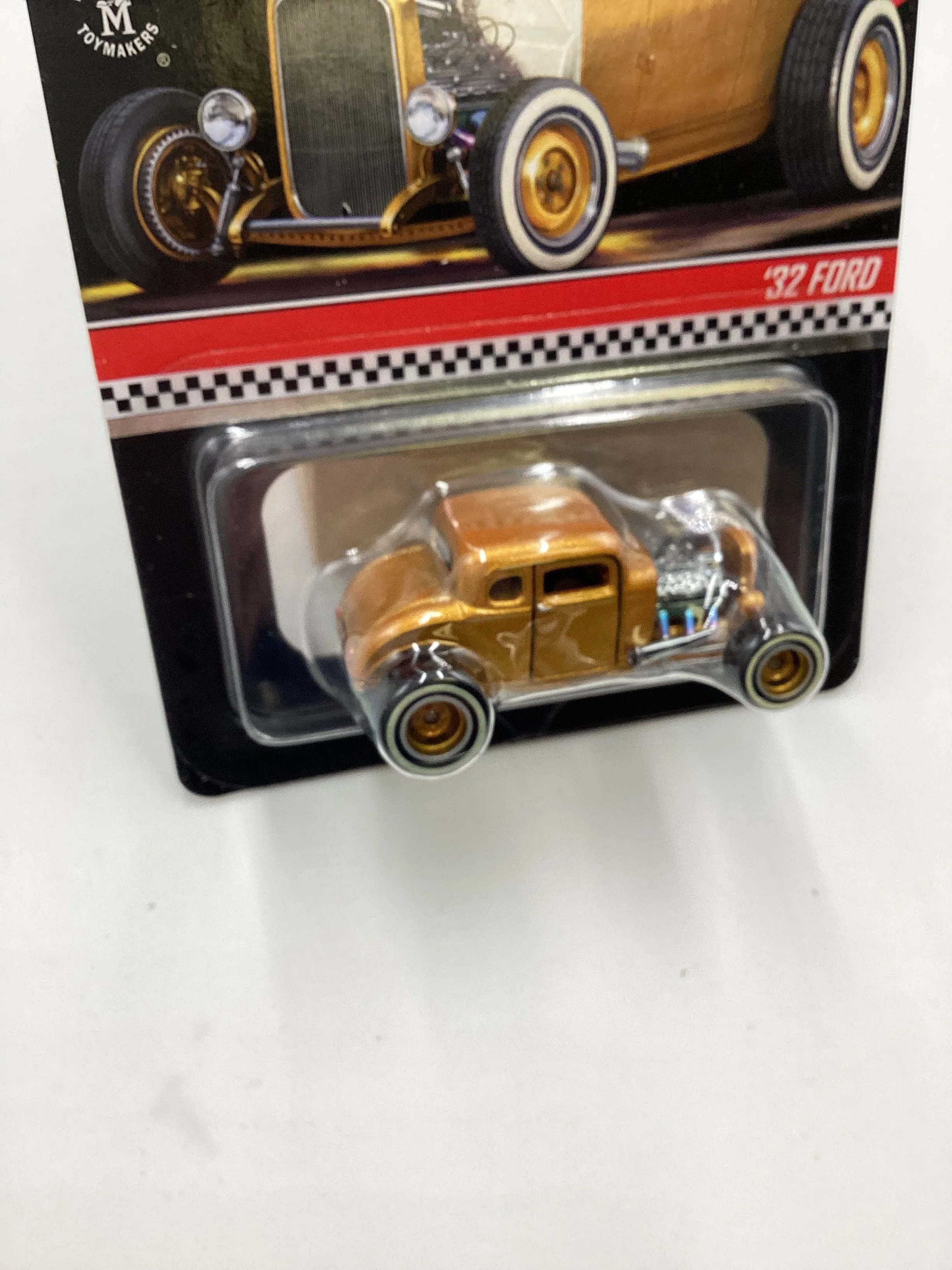 2021 Hot Wheels RLC #04464/17500 32 Ford Gold with protector - Image 5