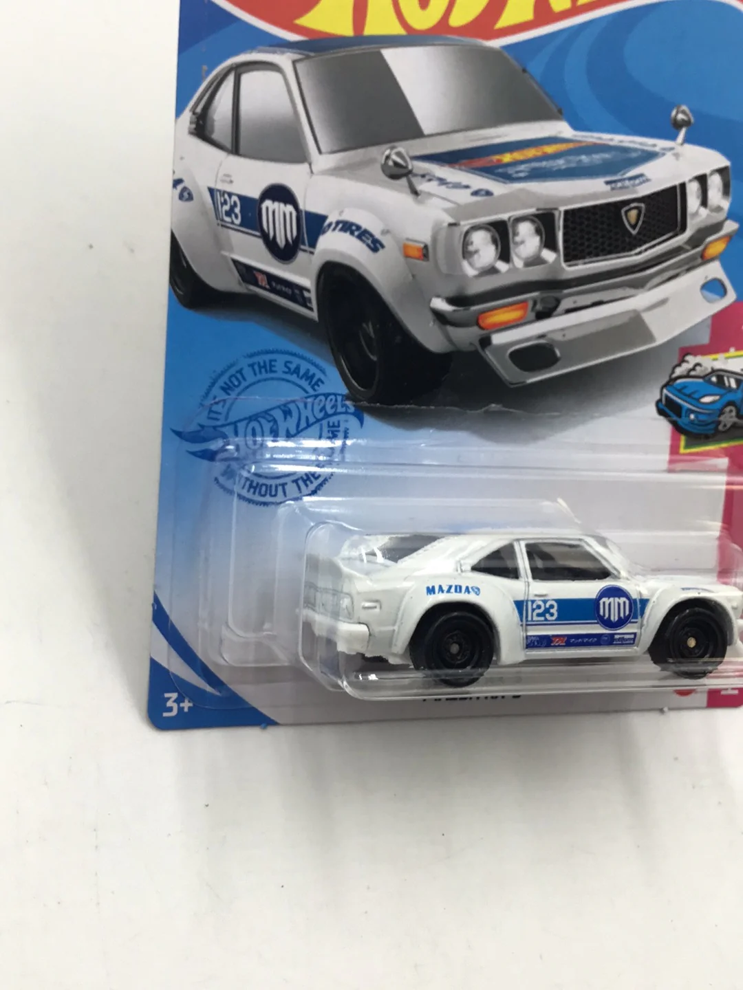 2021 hot wheels super treasure hunt #137 Mazda RX-3 with protector - Image 3