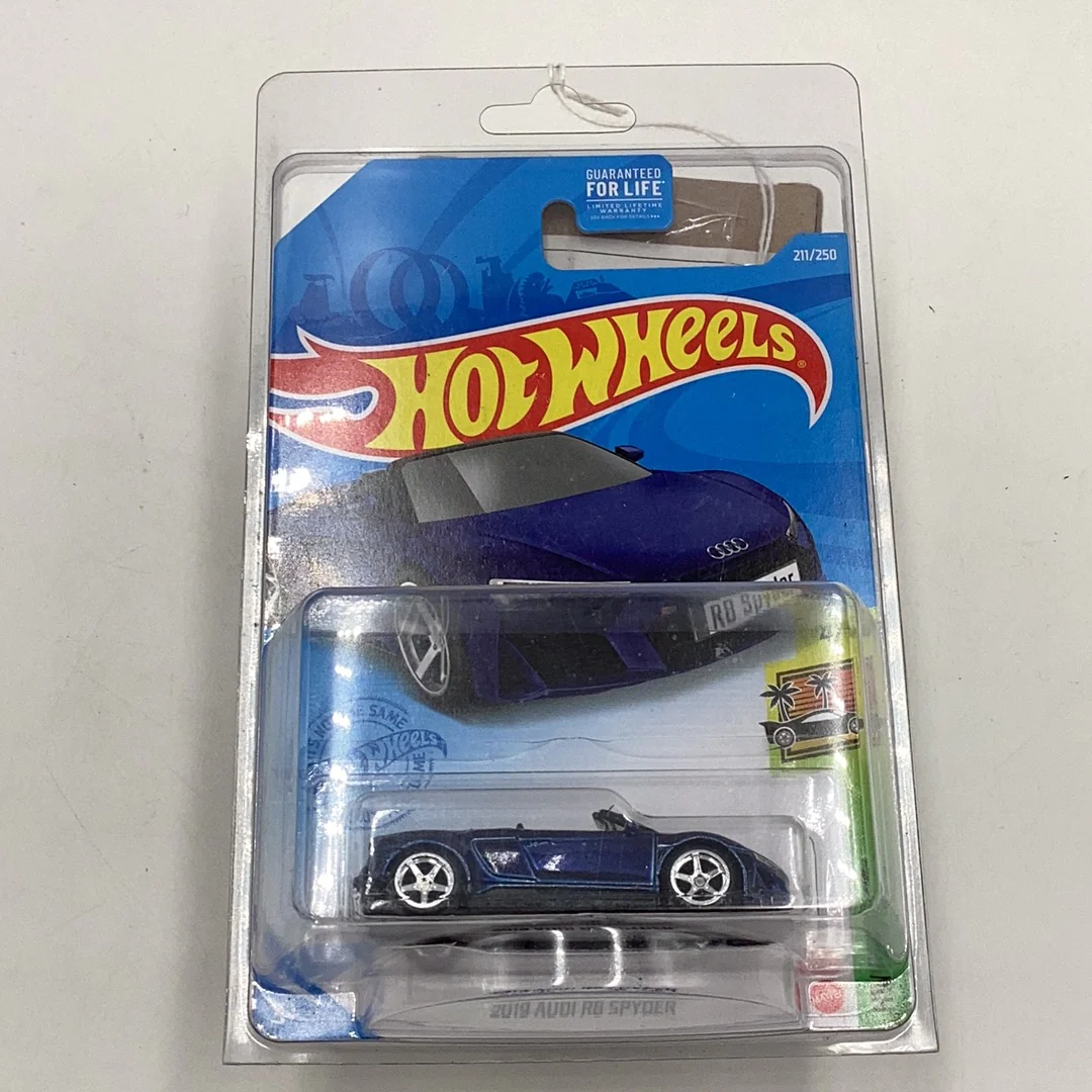 2019 hot wheels super treasure hunt 2019 Audi R8 Spyder W/Protector - Image 6