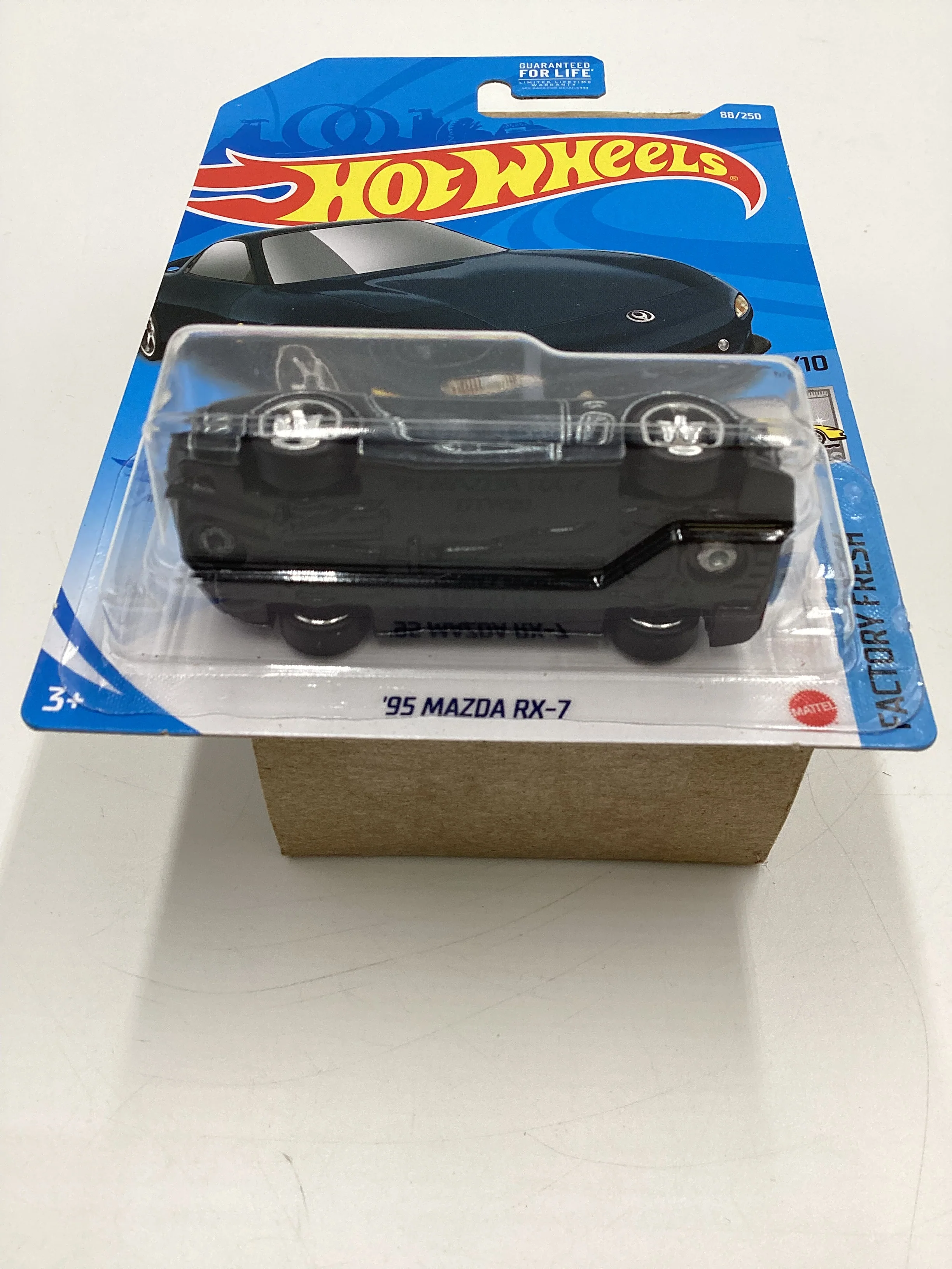 2021 Hot Wheels Super Treasure Hunt 95 Mazda RX-7 Black W/Protector - Image 6