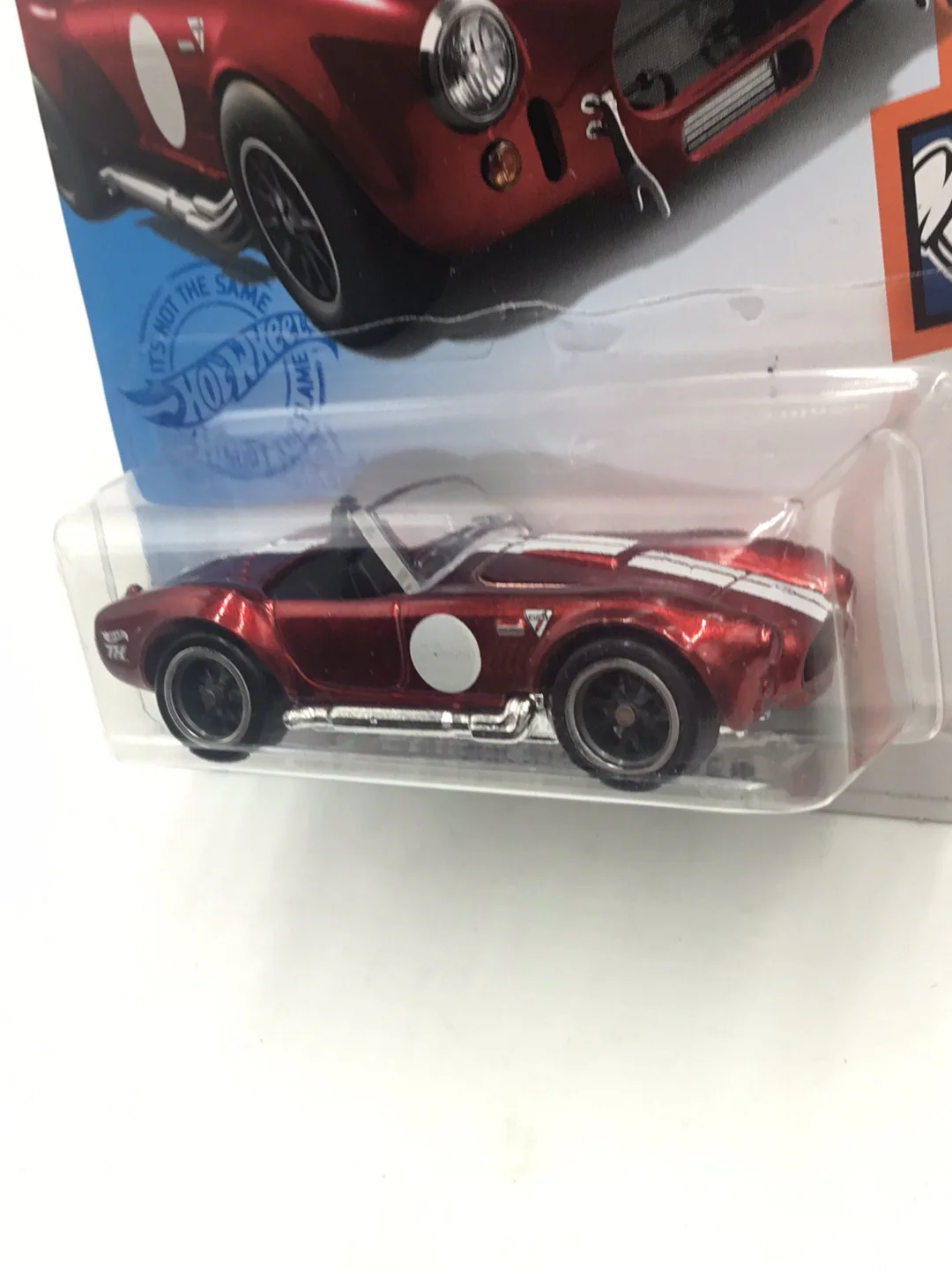 2021 hot wheels super treasure hunt Shelby Cobra 427 S/C W/Protecto - Image 4