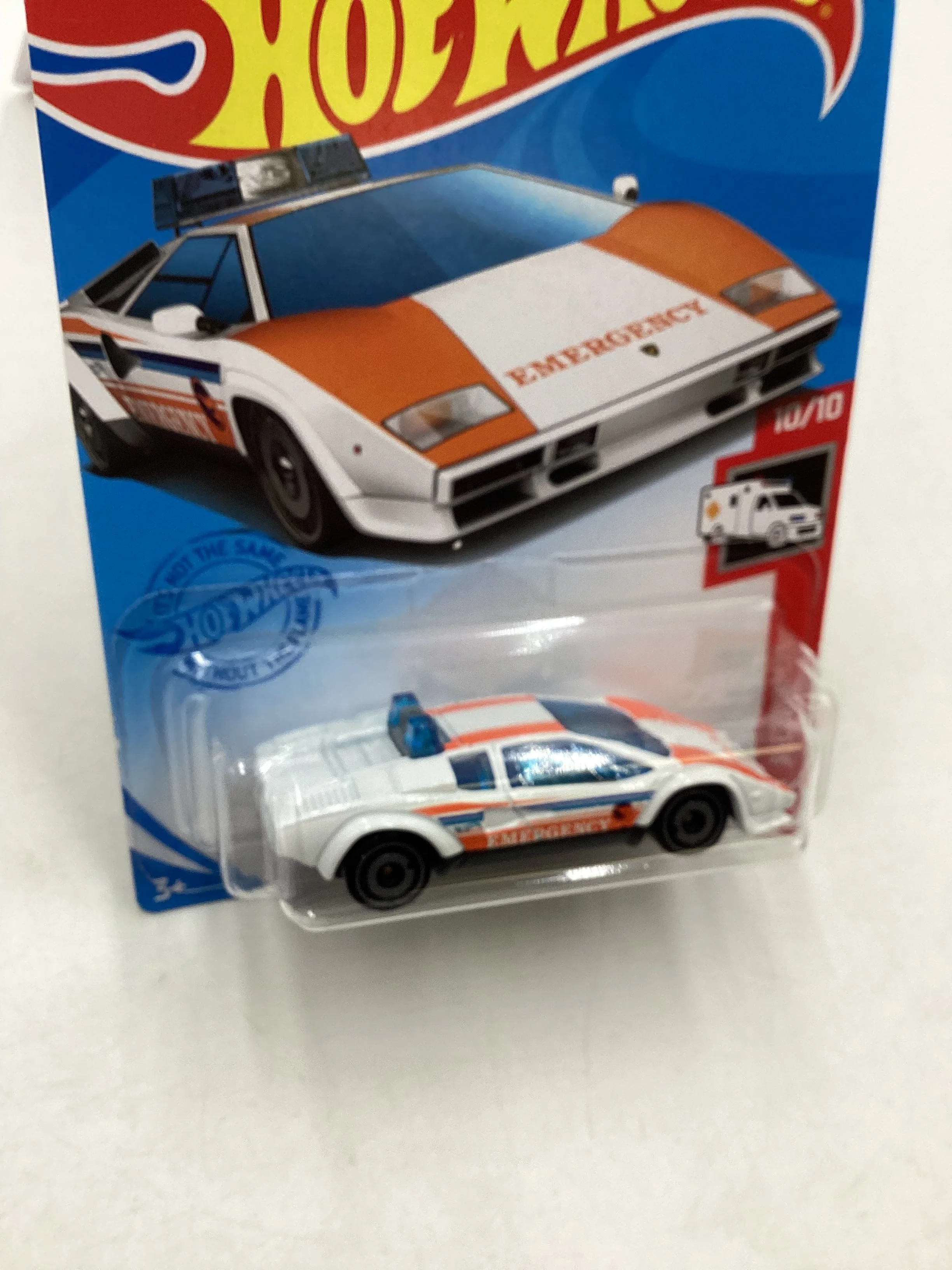 2021 Hot wheels Treasure Hunt #247 Lamborghini Countach Police Car 277M - Image 4