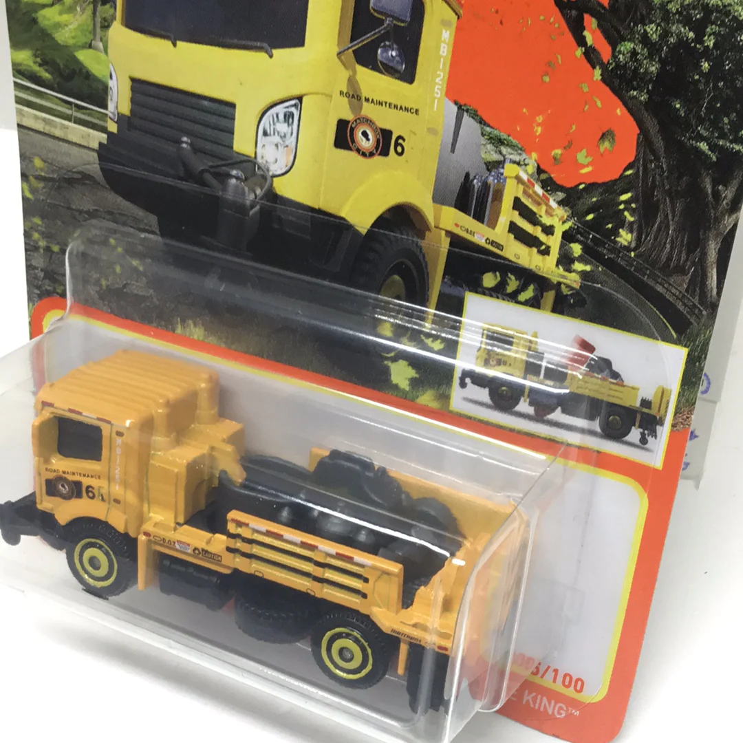 2021 matchbox U case #25 Road Stripe King DD5 - Image 3