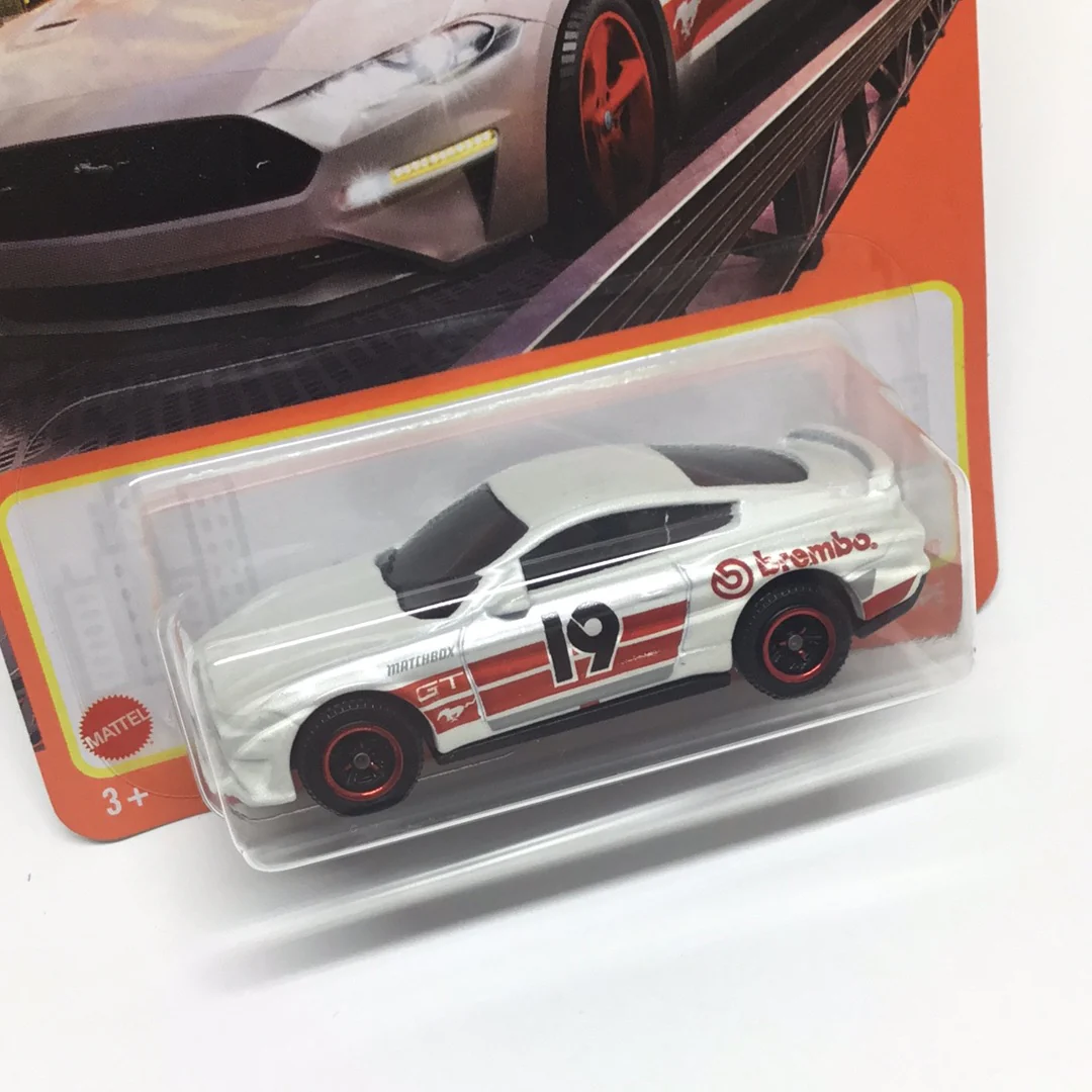 2021 matchbox W case #82 19 Ford Mustang  Coupe brembo 27E - Image 2