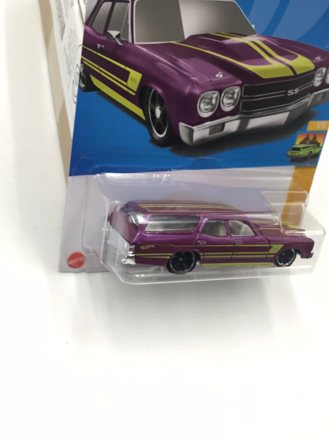 2022 hot wheels #111 70 Chevelle SS Wagon Kroger Exclusive - Image 3