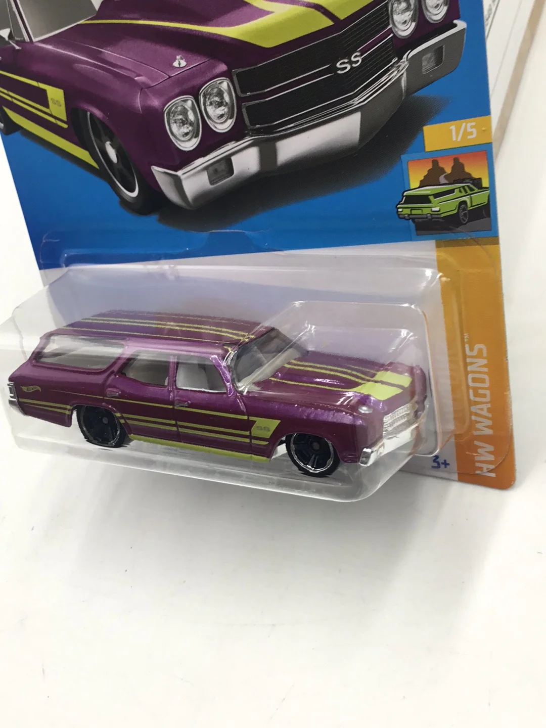 2022 hot wheels #111 70 Chevelle SS Wagon Kroger Exclusive - Image 4