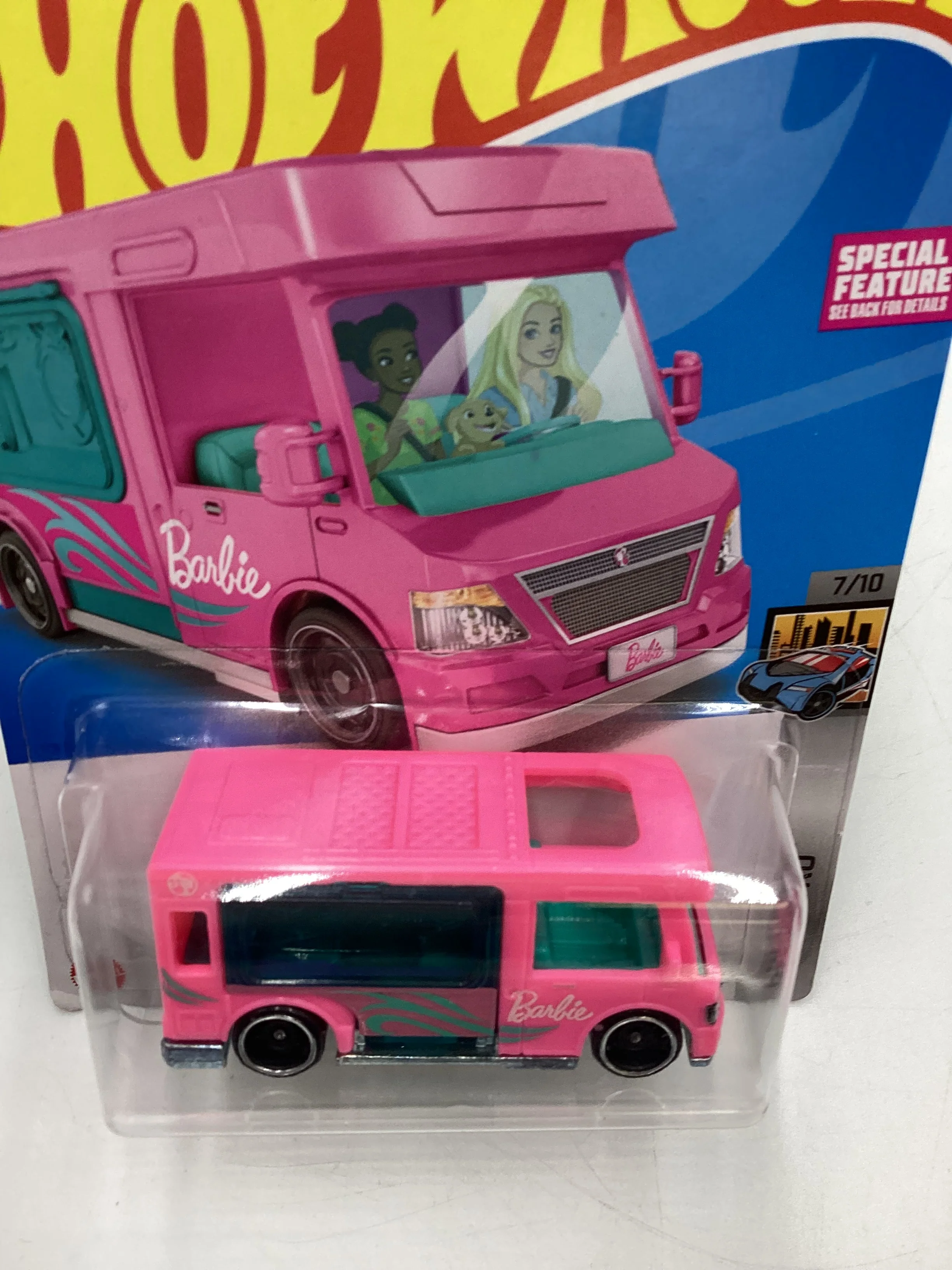 2022 Hot Wheels Metro #56 Barbie Dream Camper 119F - Image 5