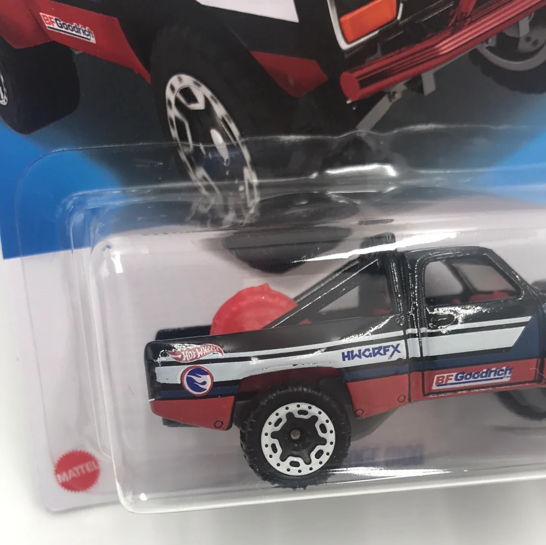 2022 hot wheels K case treasure hunt #186 87 Dodge D100 274H - Image 4