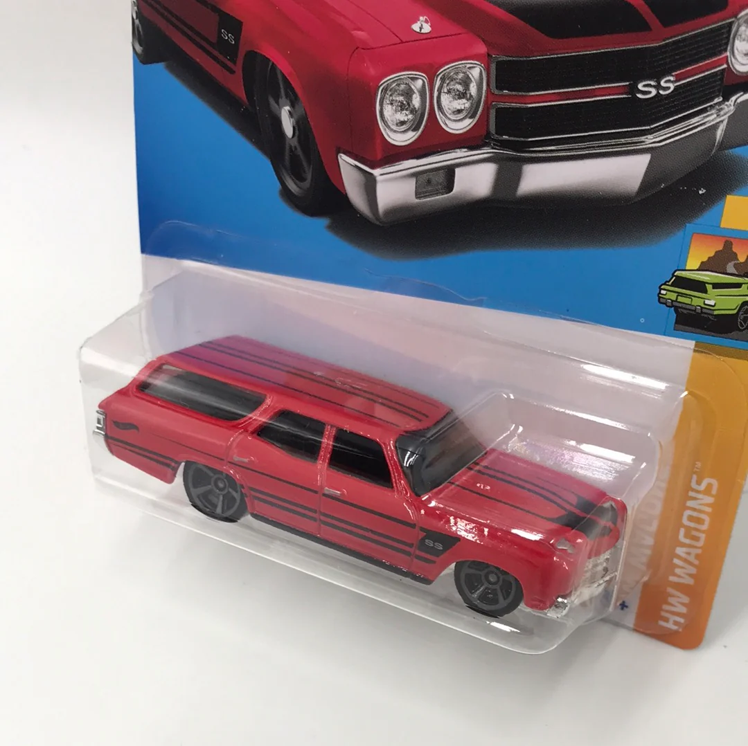 2022 hot wheels L M  case #111 70 Chevelle SS Wagon 7B - Image 3