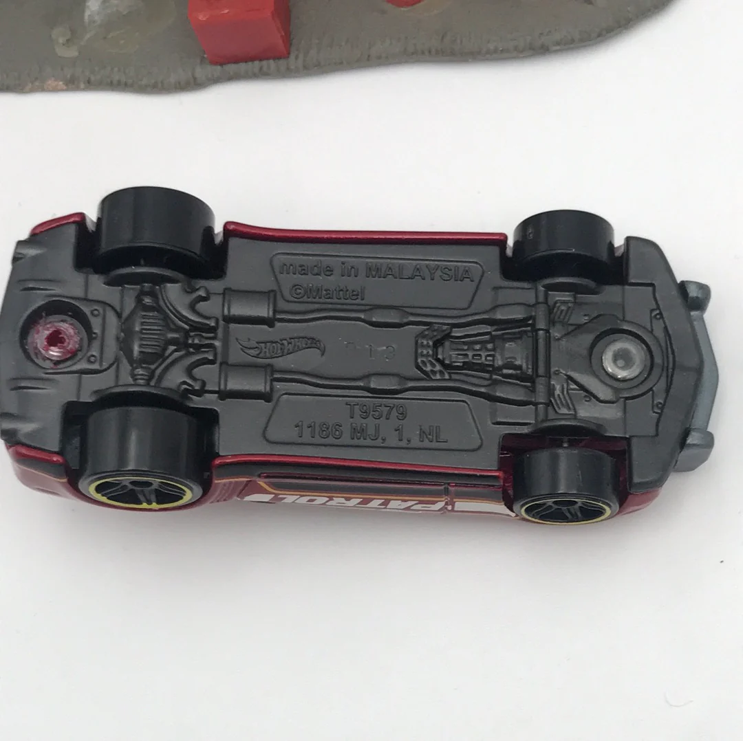 2022 hot wheels Mystery Models Series 2 #3 10 Camaro SS - Image 6