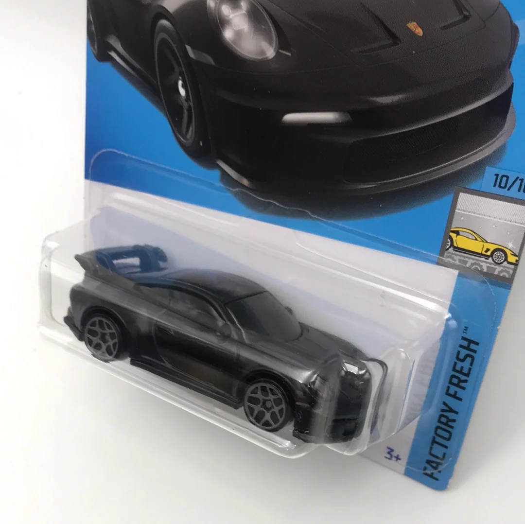2022 hot wheels Q case #199 Porsche 911 GT3 100B - Image 3