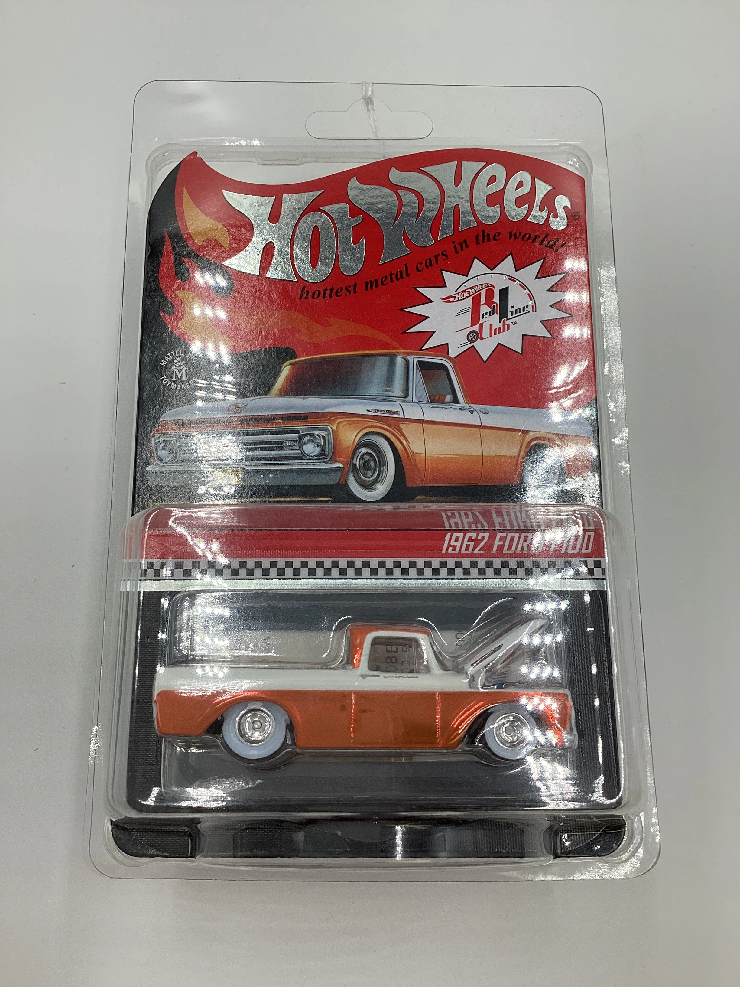 2022 Hot Wheels RLC #22580/25000 1962 Ford F100 Orange with protector - Image 10