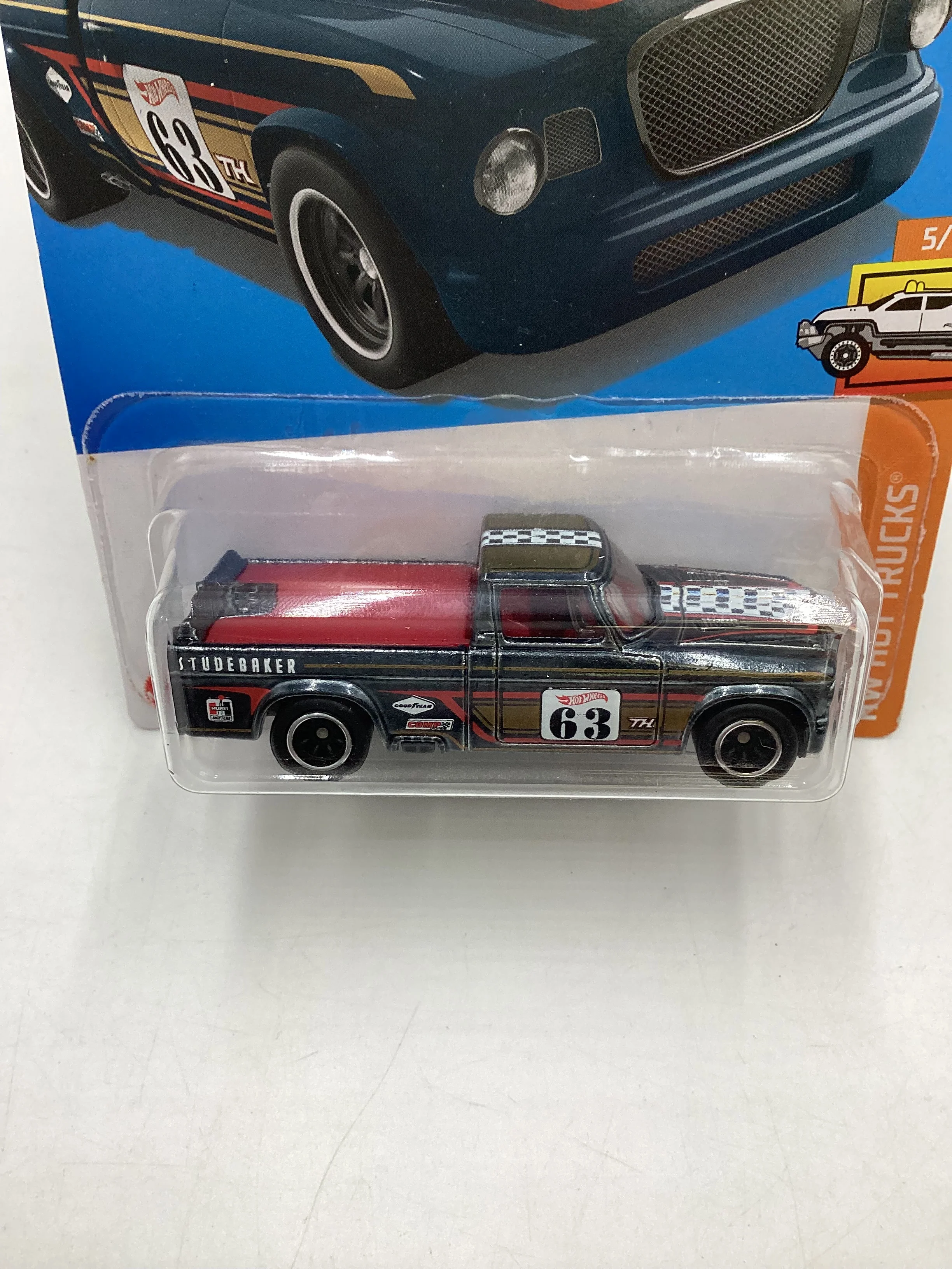 2022 Hot Wheels Super Treasure Hunt #093 63 Studebaker Champ W/ Protector - Image 3