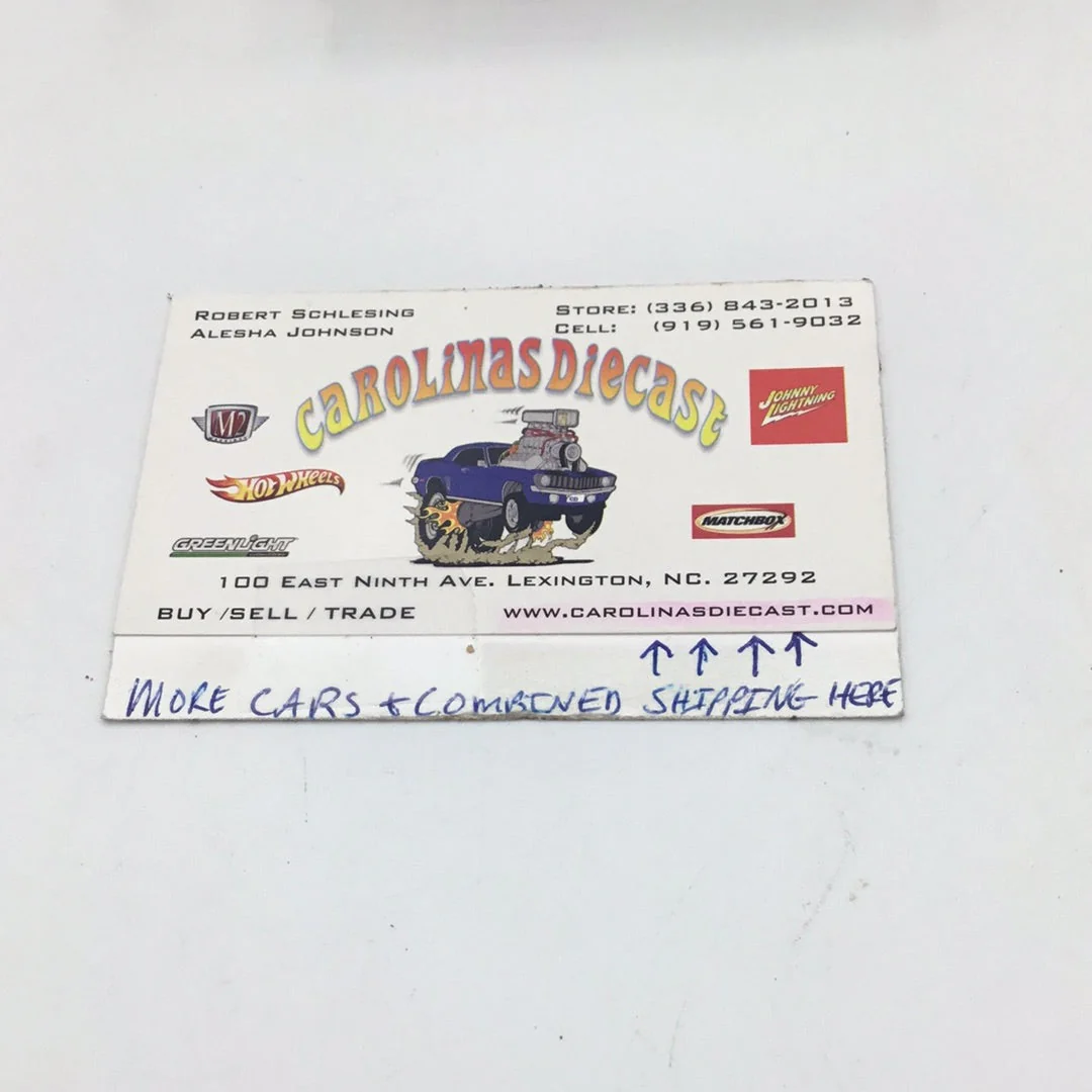2022 hot wheels super treasure hunt #248 81 Camaro W/ Protector - Image 7